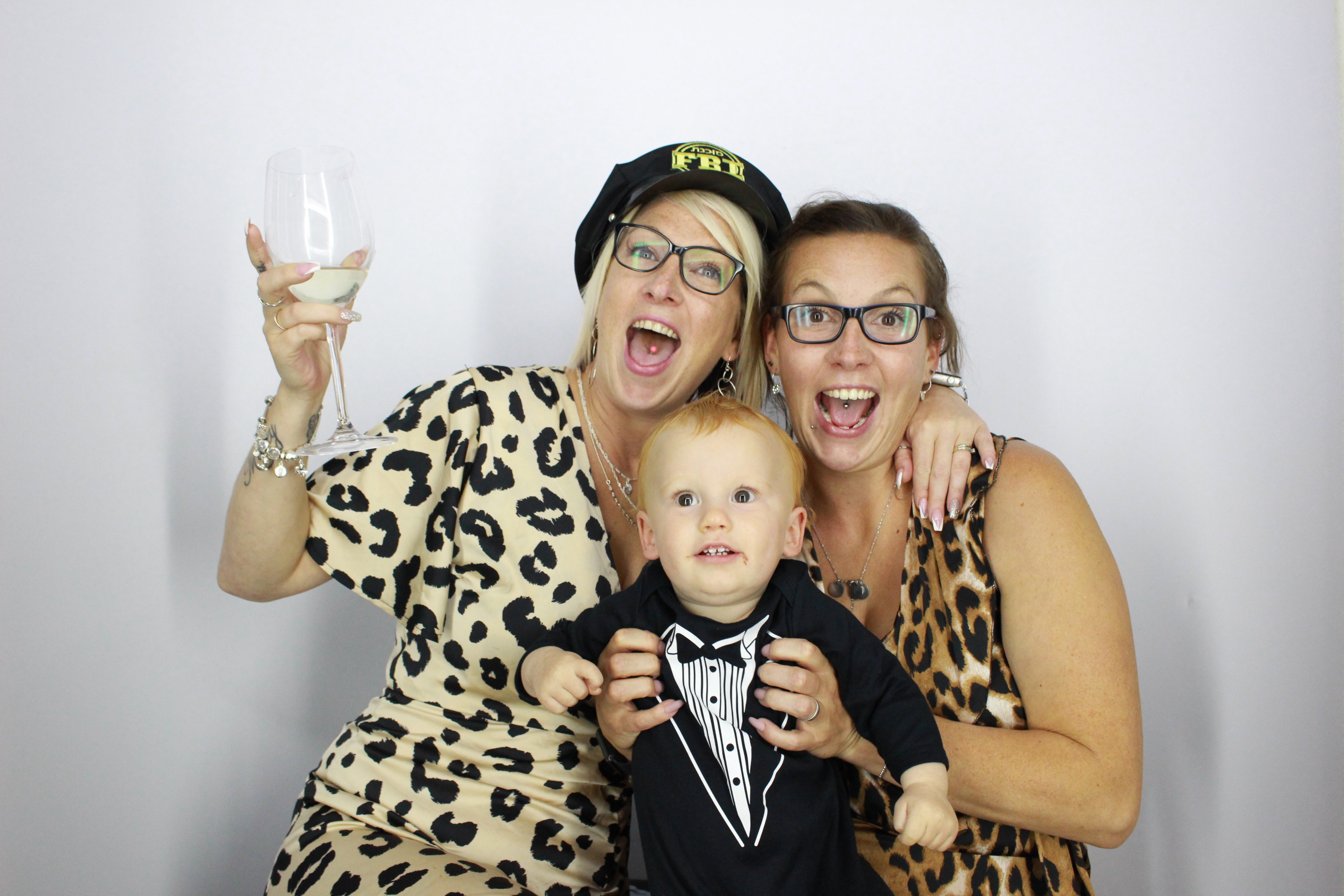 Matt and Lindsay's Wedding  | View more photos from the event at gallery.myphotoboothexperience.co.uk/u/MyPhotoBoothExperienceLtd/Matt-and-Lindsays-Wedding