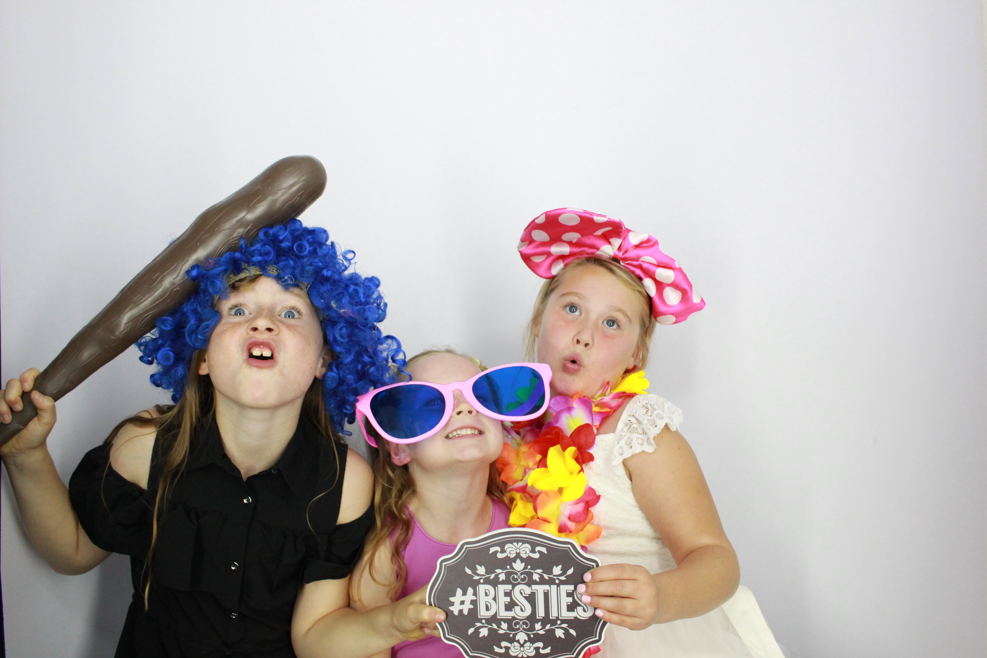 Matt and Lindsay's Wedding  | View more photos from the event at gallery.myphotoboothexperience.co.uk/u/MyPhotoBoothExperienceLtd/Matt-and-Lindsays-Wedding