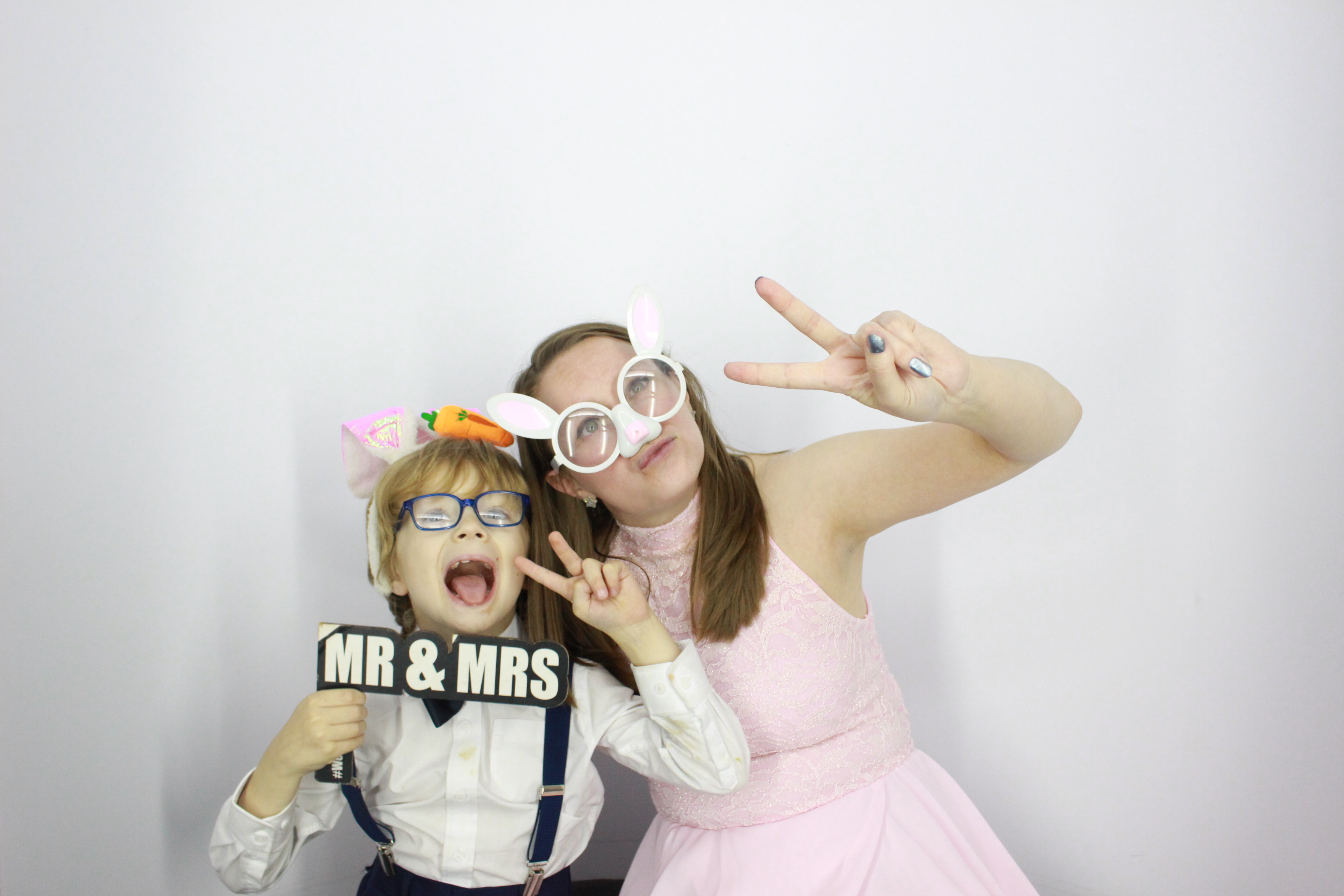 Matt and Lindsay's Wedding  | View more photos from the event at gallery.myphotoboothexperience.co.uk/u/MyPhotoBoothExperienceLtd/Matt-and-Lindsays-Wedding