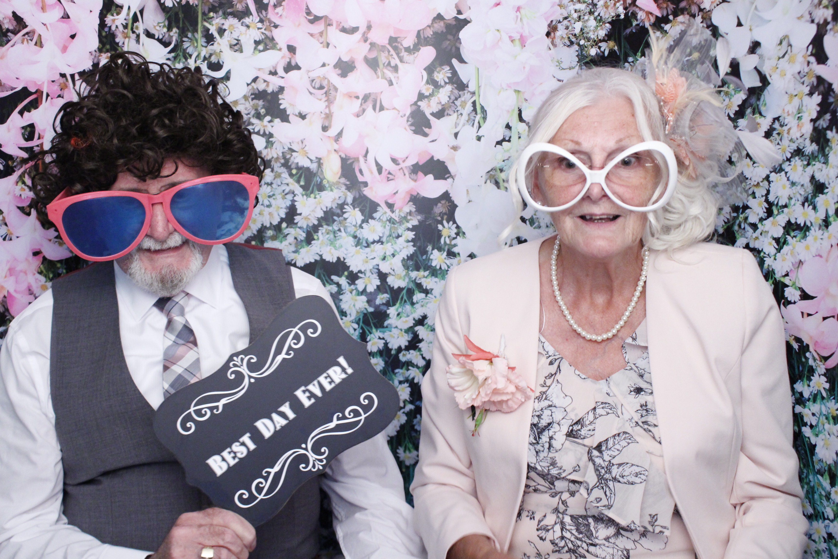 Mr & Mrs Bishop's Wedding | View more photos from the event at gallery.myphotoboothexperience.co.uk/u/MyPhotoBoothExperienceLtd/Mr-Mrs-Bishops-Wedding