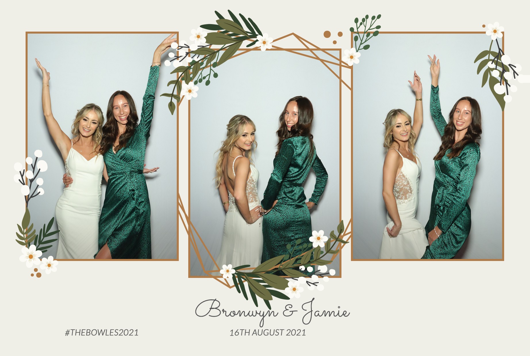 Mr & Mrs Bowles | View more photos from the event at gallery.myphotoboothexperience.co.uk/u/MyPhotoBoothExperienceLtd/Mr-Mrs-Bowles-0