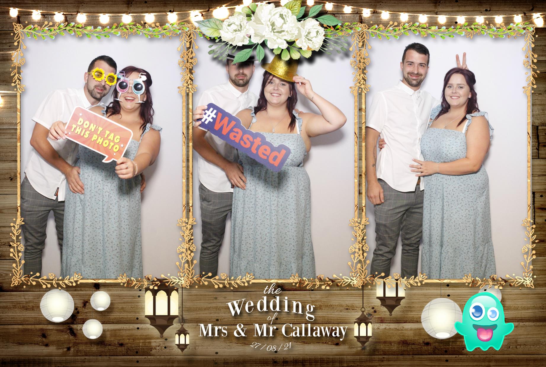 Mr & Mrs Callaway Wedding | View more photos from the event at gallery.myphotoboothexperience.co.uk/u/MyPhotoBoothExperienceLtd/Mr-Mrs-Callaway-Wedding