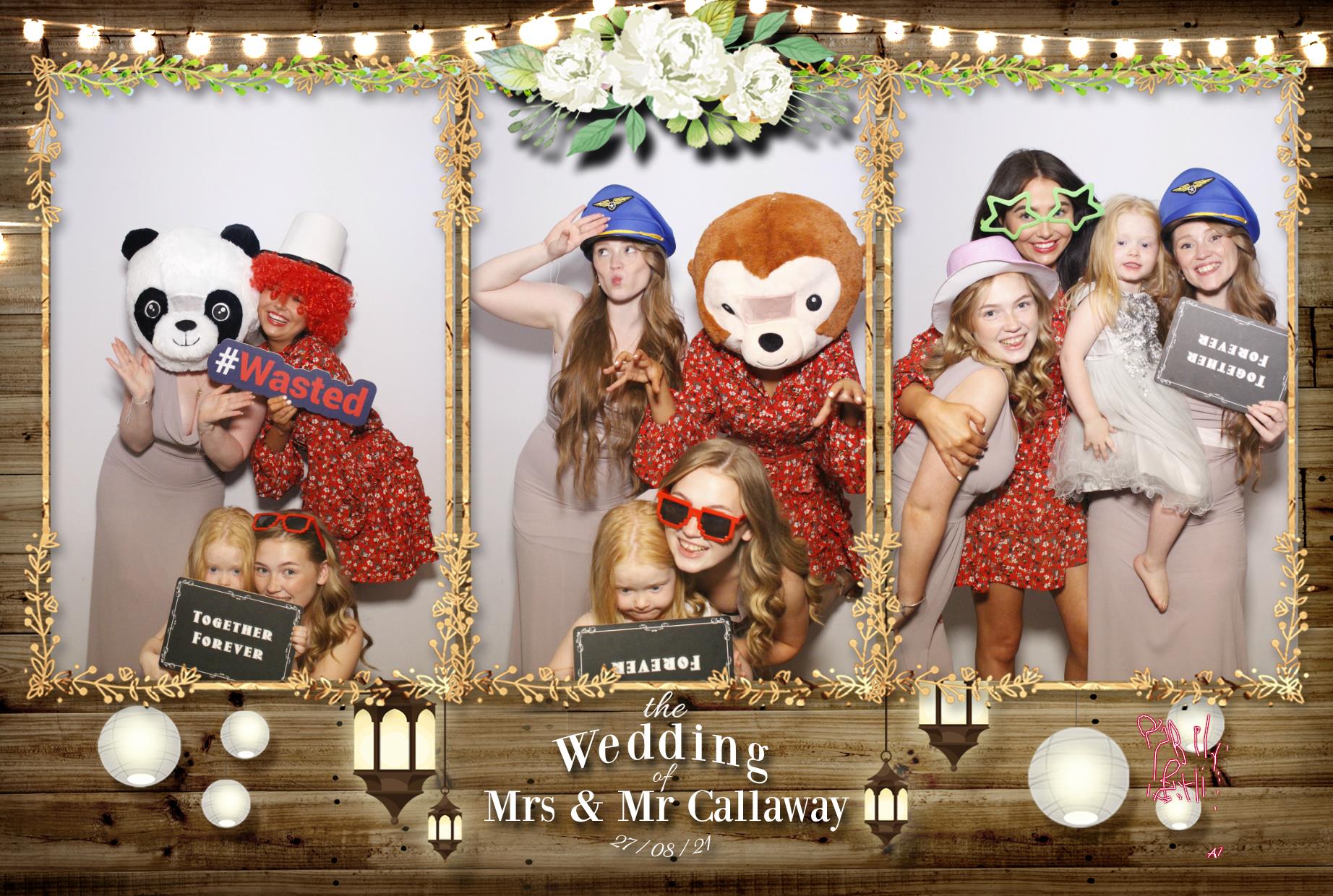 Mr & Mrs Callaway Wedding | View more photos from the event at gallery.myphotoboothexperience.co.uk/u/MyPhotoBoothExperienceLtd/Mr-Mrs-Callaway-Wedding