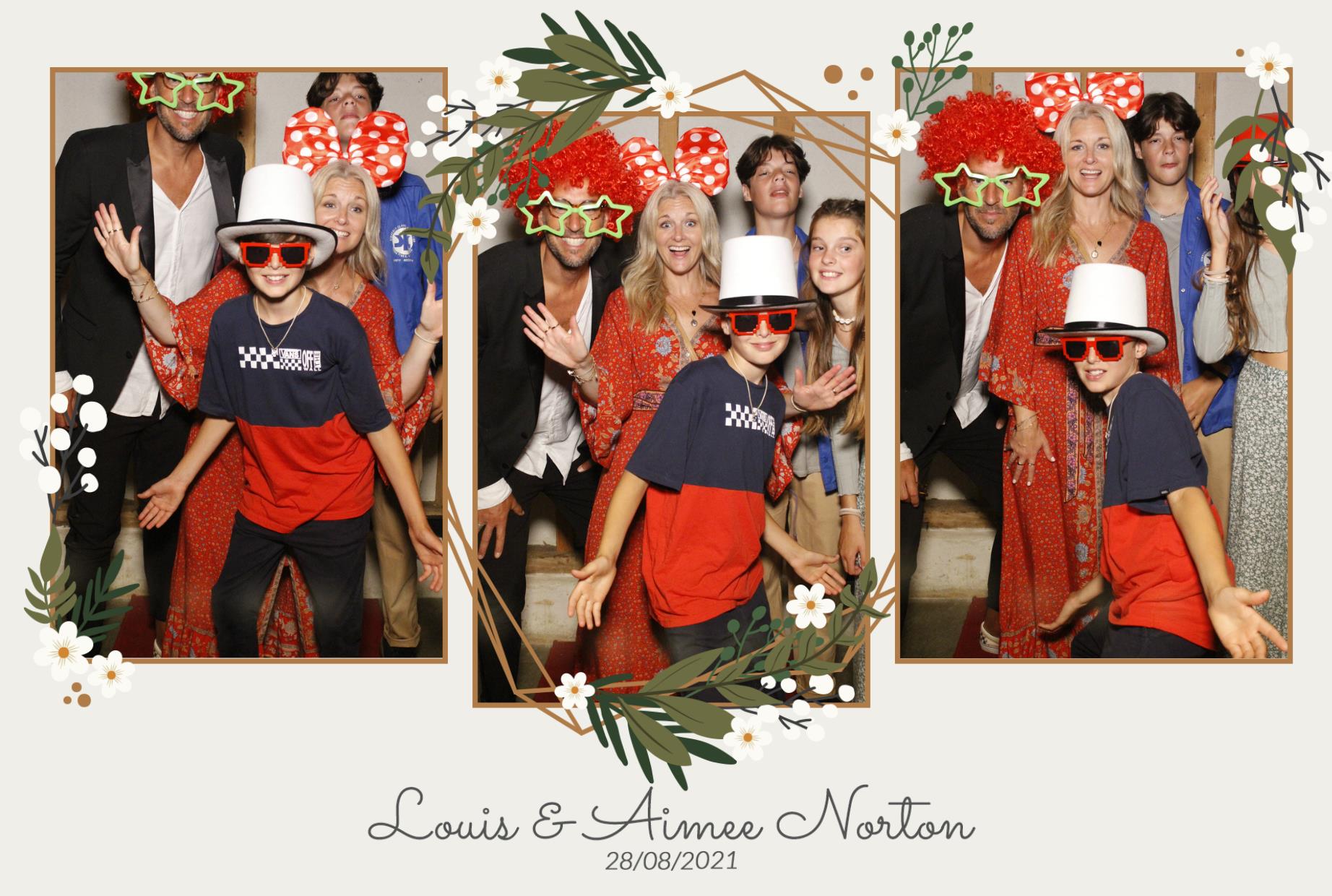 Mr & Mrs Norton | View more photos from the event at gallery.myphotoboothexperience.co.uk/u/MyPhotoBoothExperienceLtd/Mr-Mrs-Norton