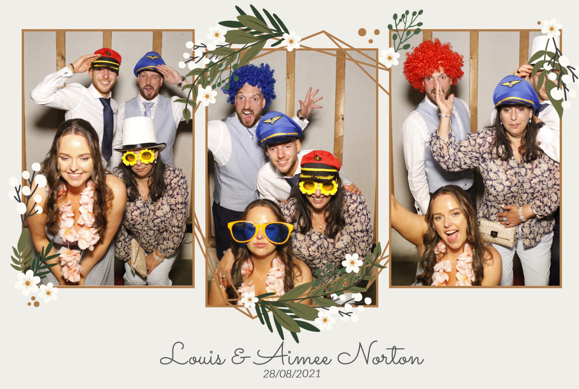 Mr & Mrs Norton | View more photos from the event at gallery.myphotoboothexperience.co.uk/u/MyPhotoBoothExperienceLtd/Mr-Mrs-Norton