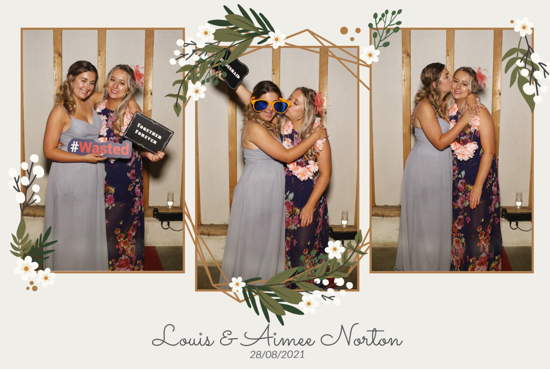 Mr & Mrs Norton | View more photos from the event at gallery.myphotoboothexperience.co.uk/u/MyPhotoBoothExperienceLtd/Mr-Mrs-Norton