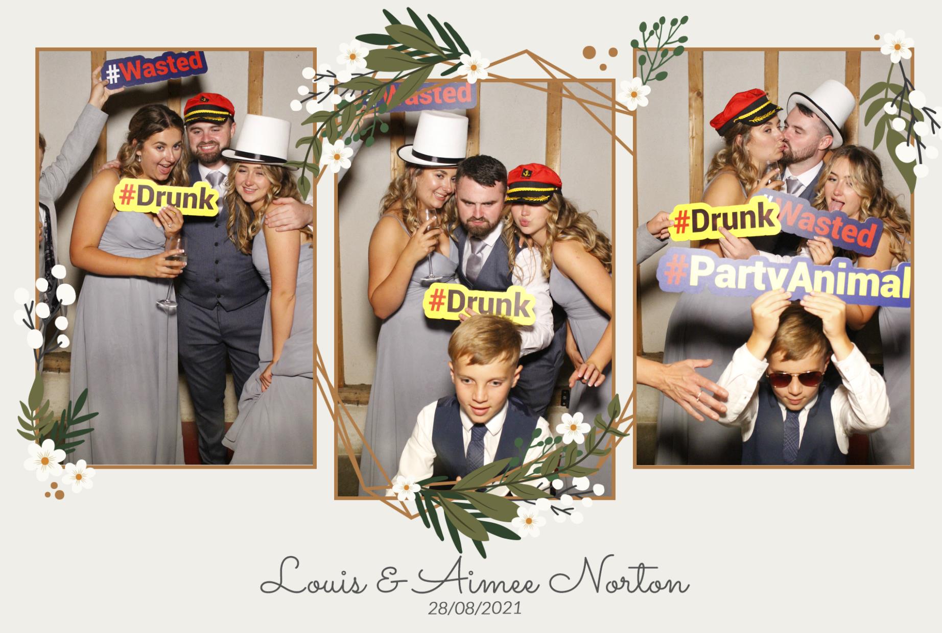 Mr & Mrs Norton | View more photos from the event at gallery.myphotoboothexperience.co.uk/u/MyPhotoBoothExperienceLtd/Mr-Mrs-Norton