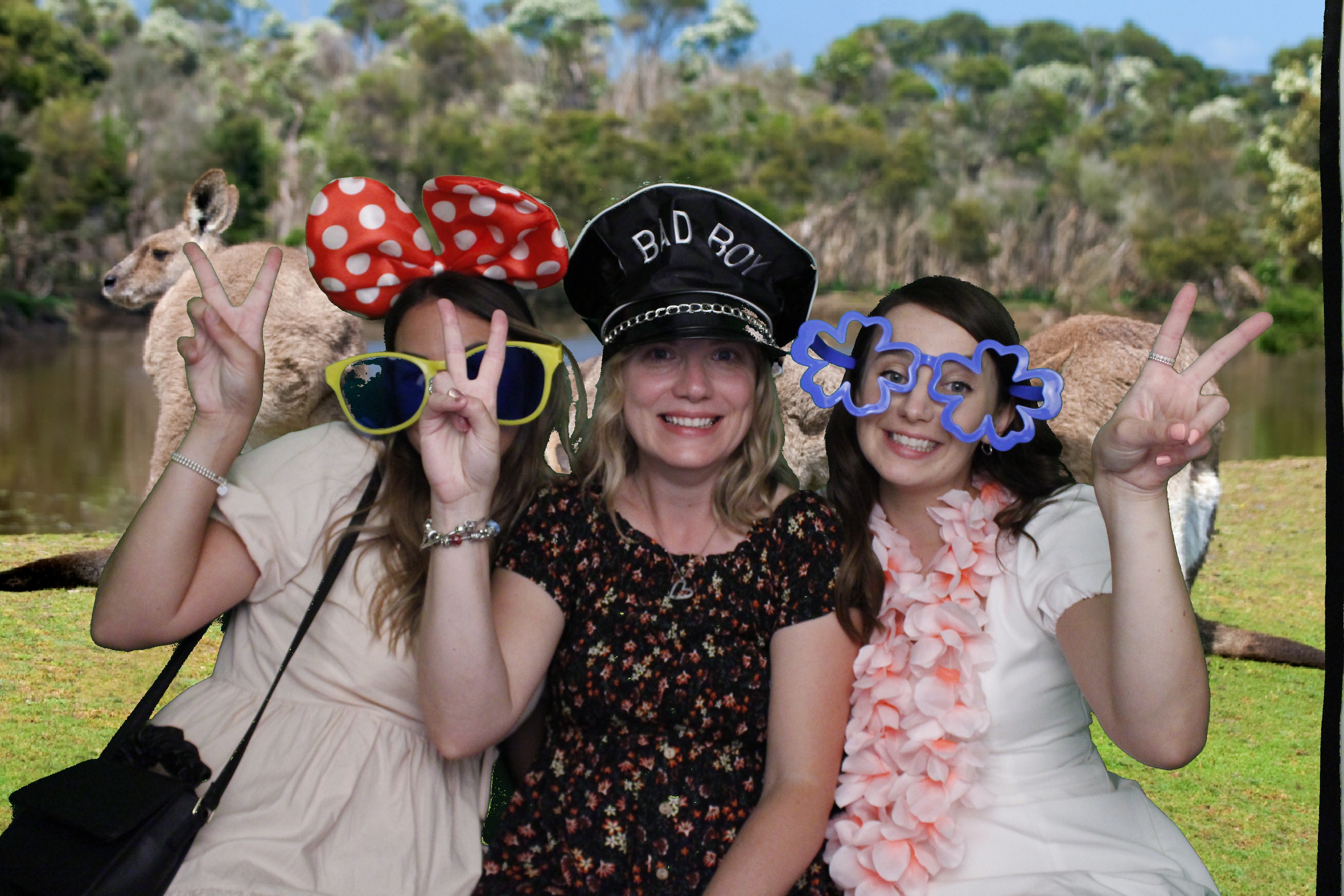 New Horizons end of year party | View more photos from the event at gallery.myphotoboothexperience.co.uk/u/MyPhotoBoothExperienceLtd/New-Horizons-end-of-year-party