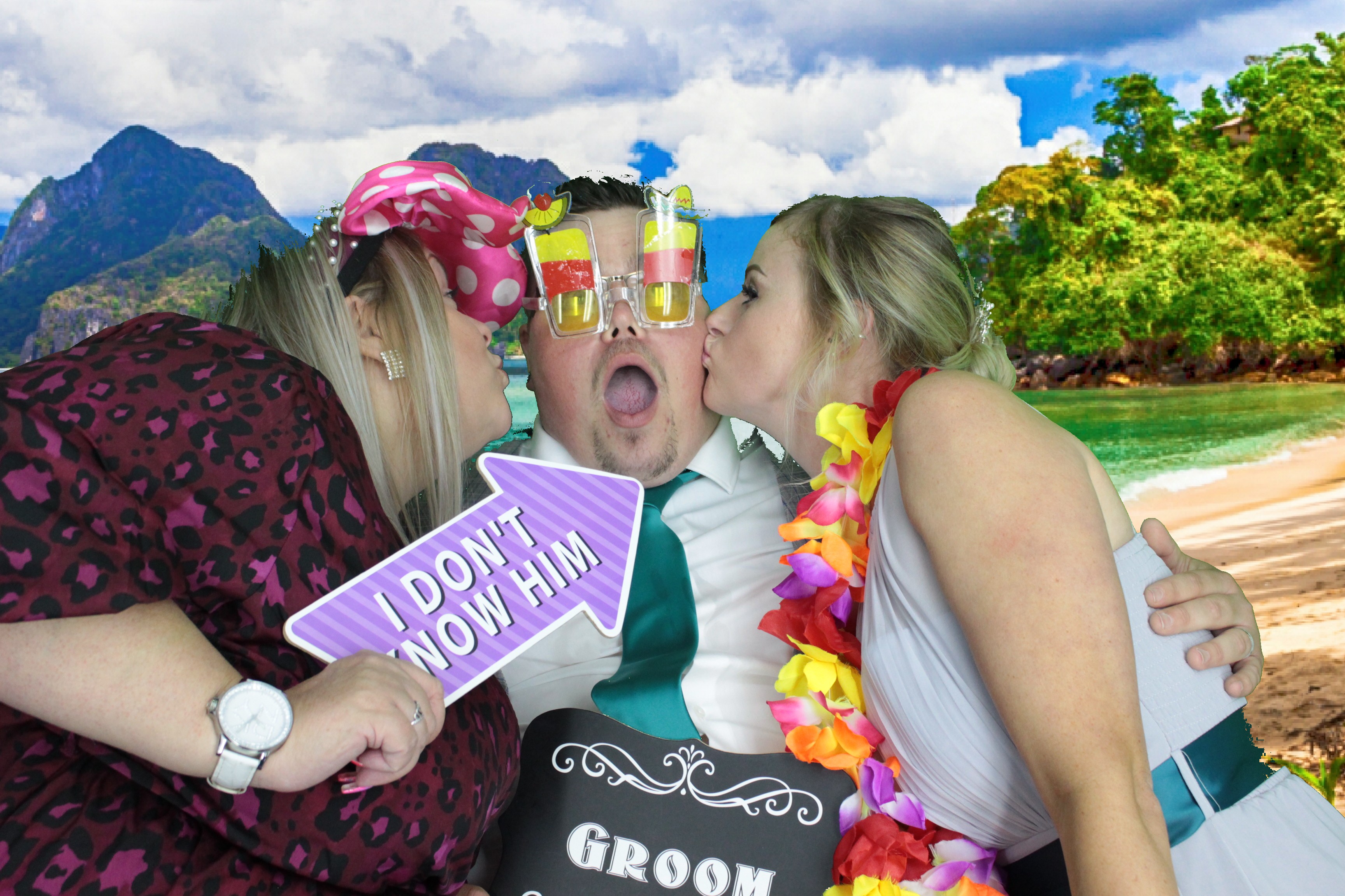 Nicky & Becky's Wedding  | View more photos from the event at gallery.myphotoboothexperience.co.uk/u/MyPhotoBoothExperienceLtd/Nicky-Beckys-Wedding