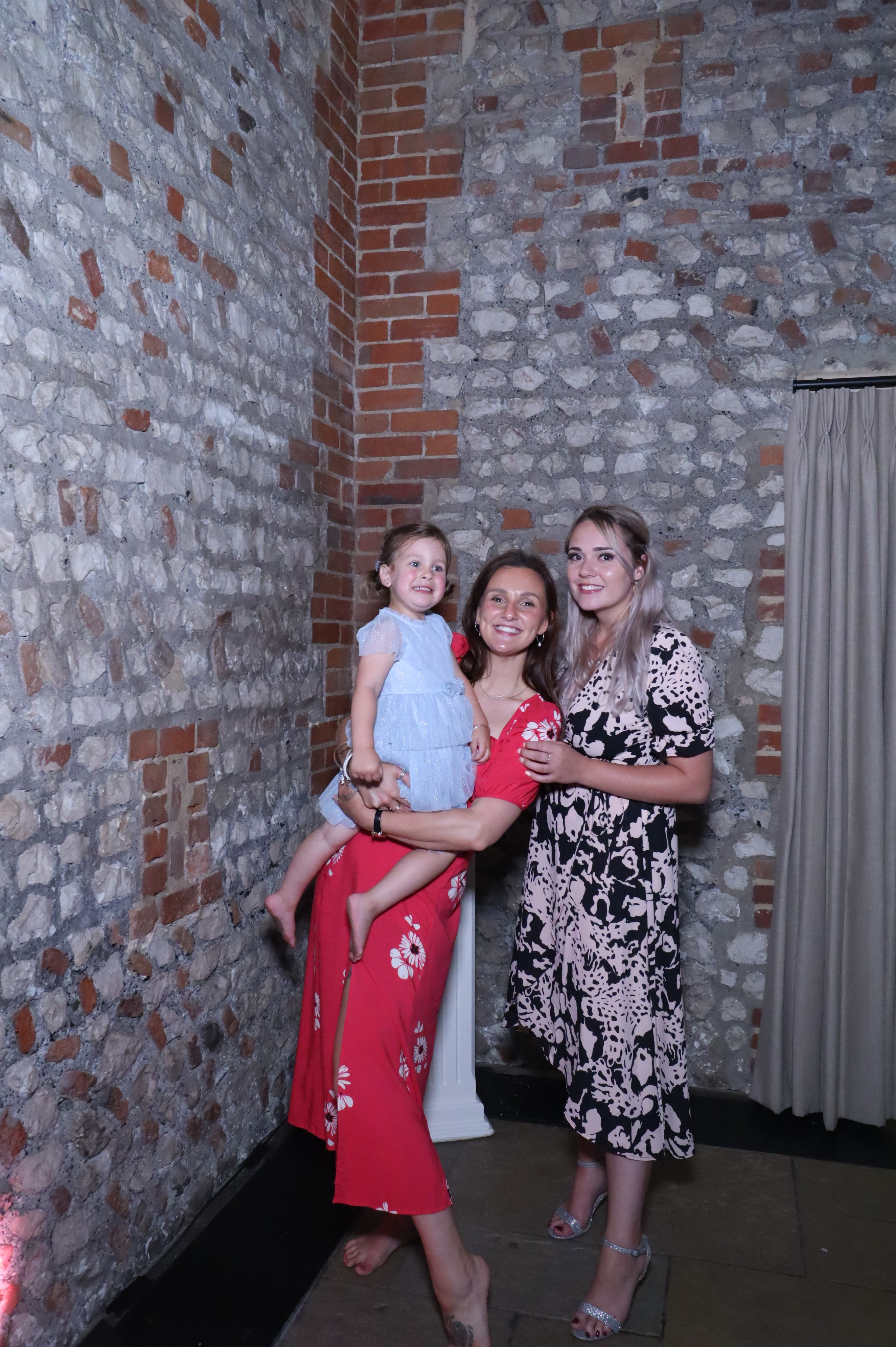 Oliver and Megan's Wedding | View more photos from the event at gallery.myphotoboothexperience.co.uk/u/MyPhotoBoothExperienceLtd/Oliver-and-Megans-Wedding