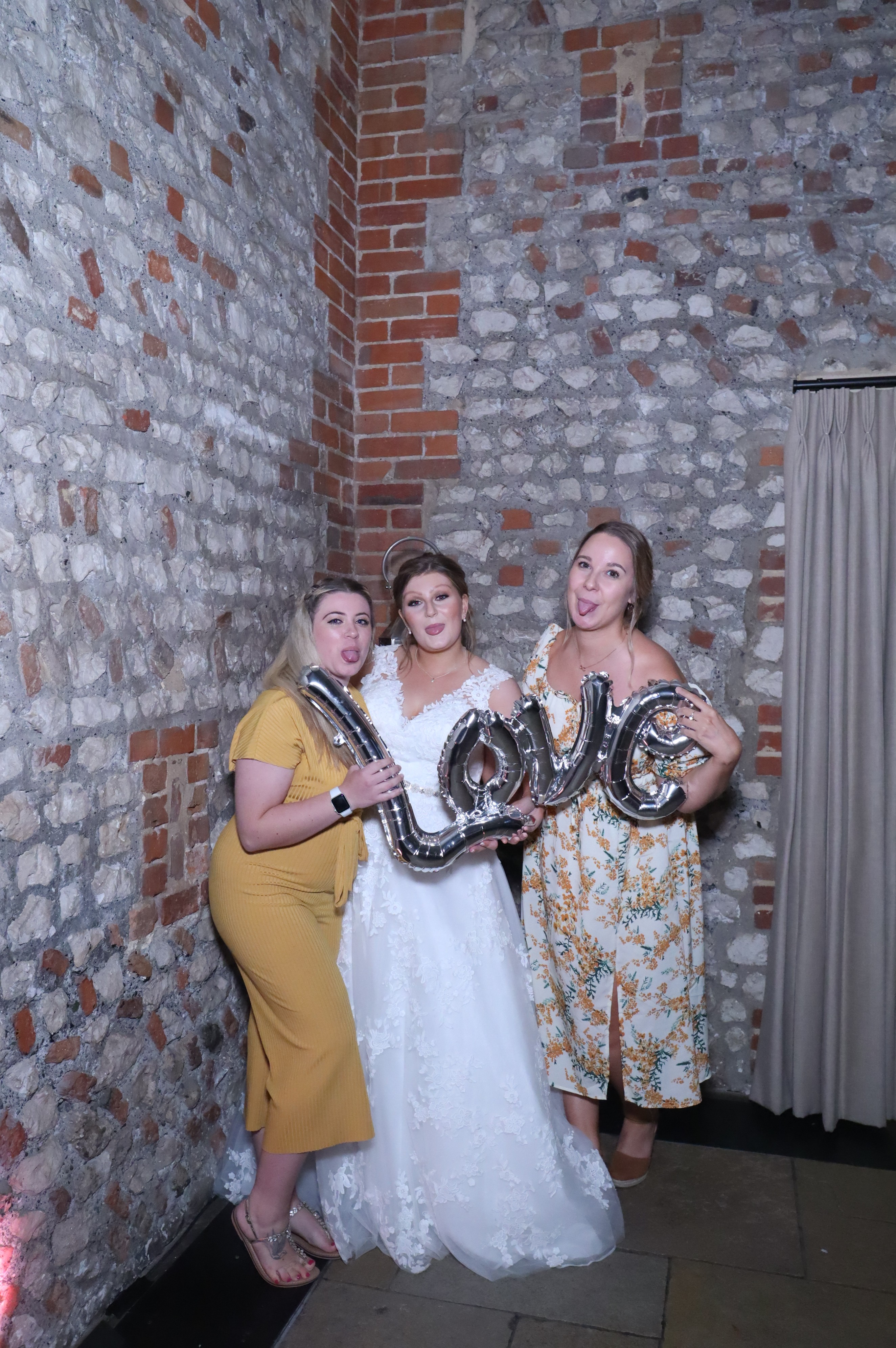 Oliver and Megan's Wedding | View more photos from the event at gallery.myphotoboothexperience.co.uk/u/MyPhotoBoothExperienceLtd/Oliver-and-Megans-Wedding