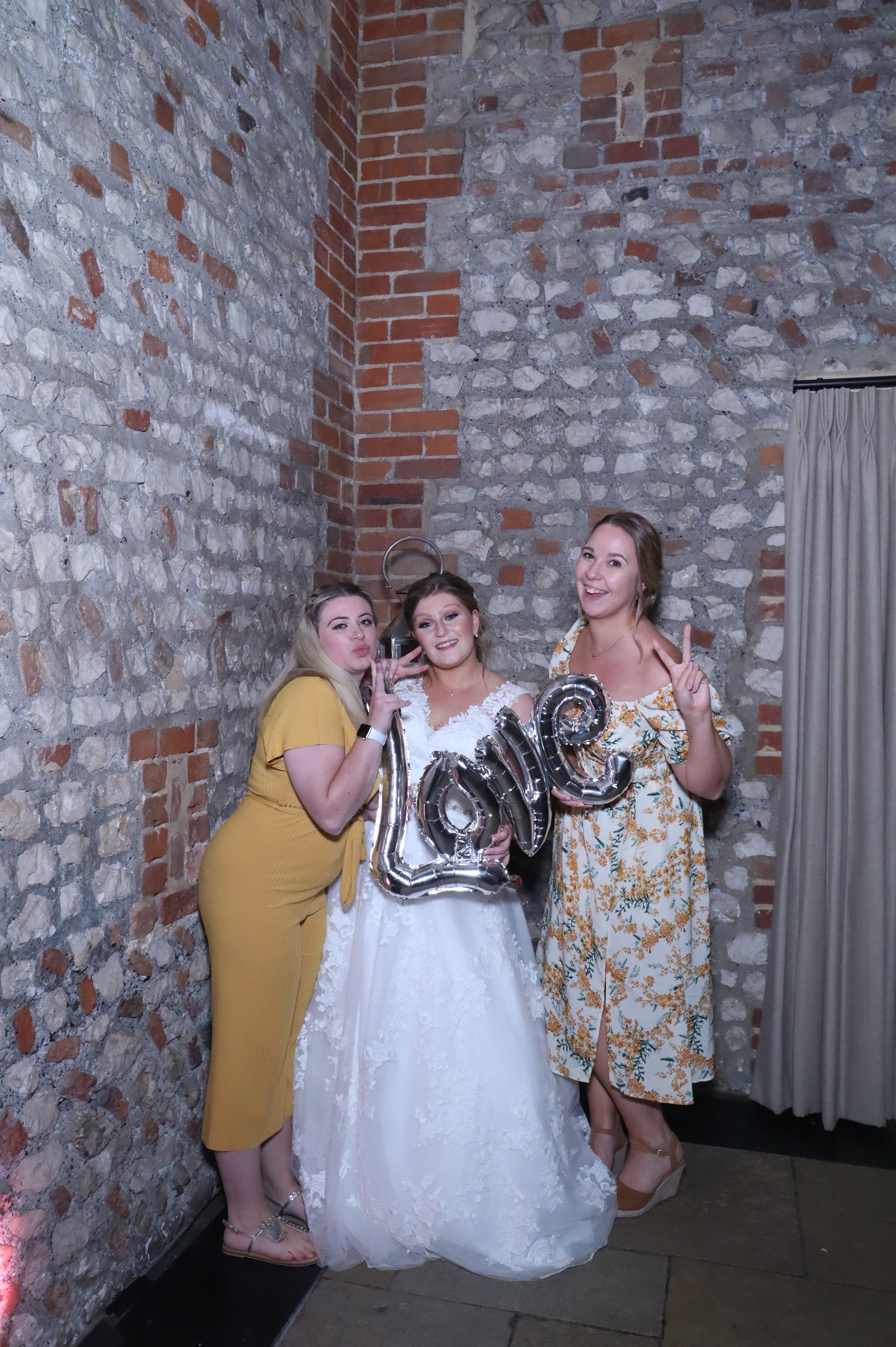 Oliver and Megan's Wedding | View more photos from the event at gallery.myphotoboothexperience.co.uk/u/MyPhotoBoothExperienceLtd/Oliver-and-Megans-Wedding