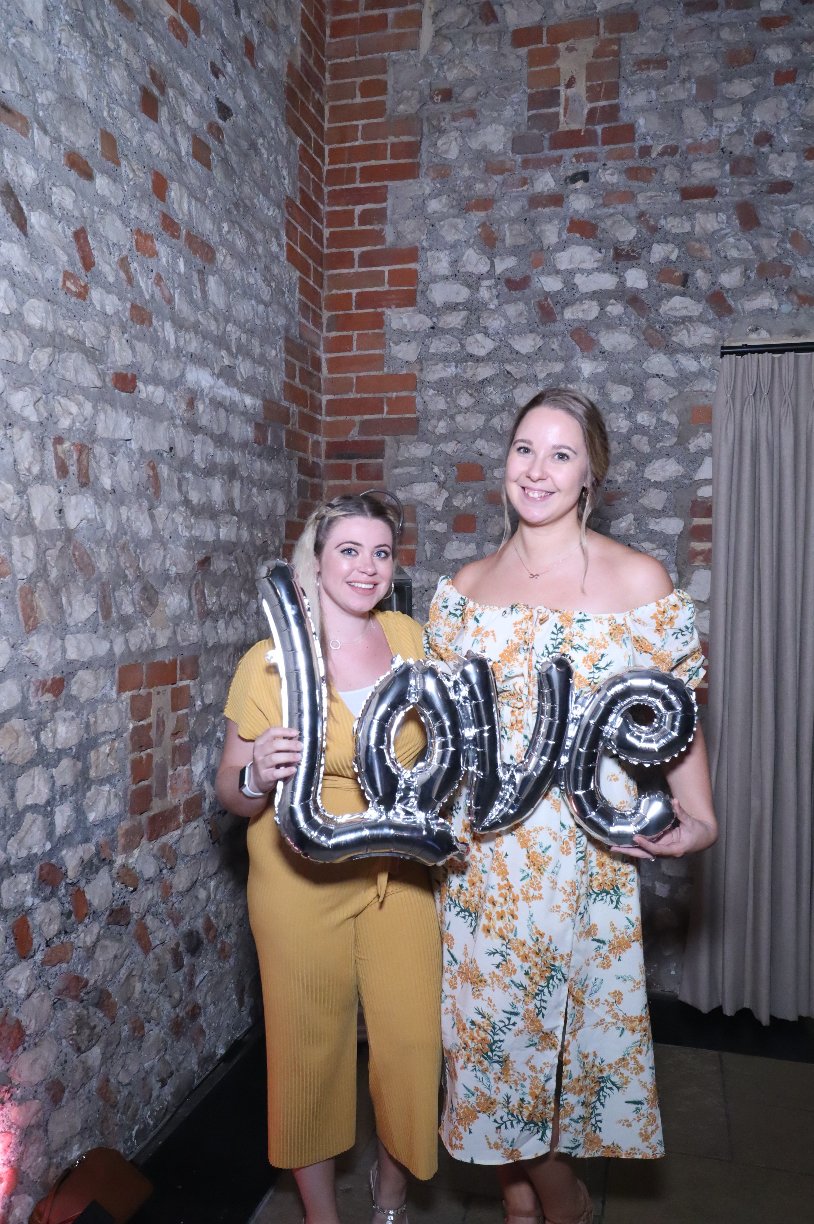 Oliver and Megan's Wedding | View more photos from the event at gallery.myphotoboothexperience.co.uk/u/MyPhotoBoothExperienceLtd/Oliver-and-Megans-Wedding