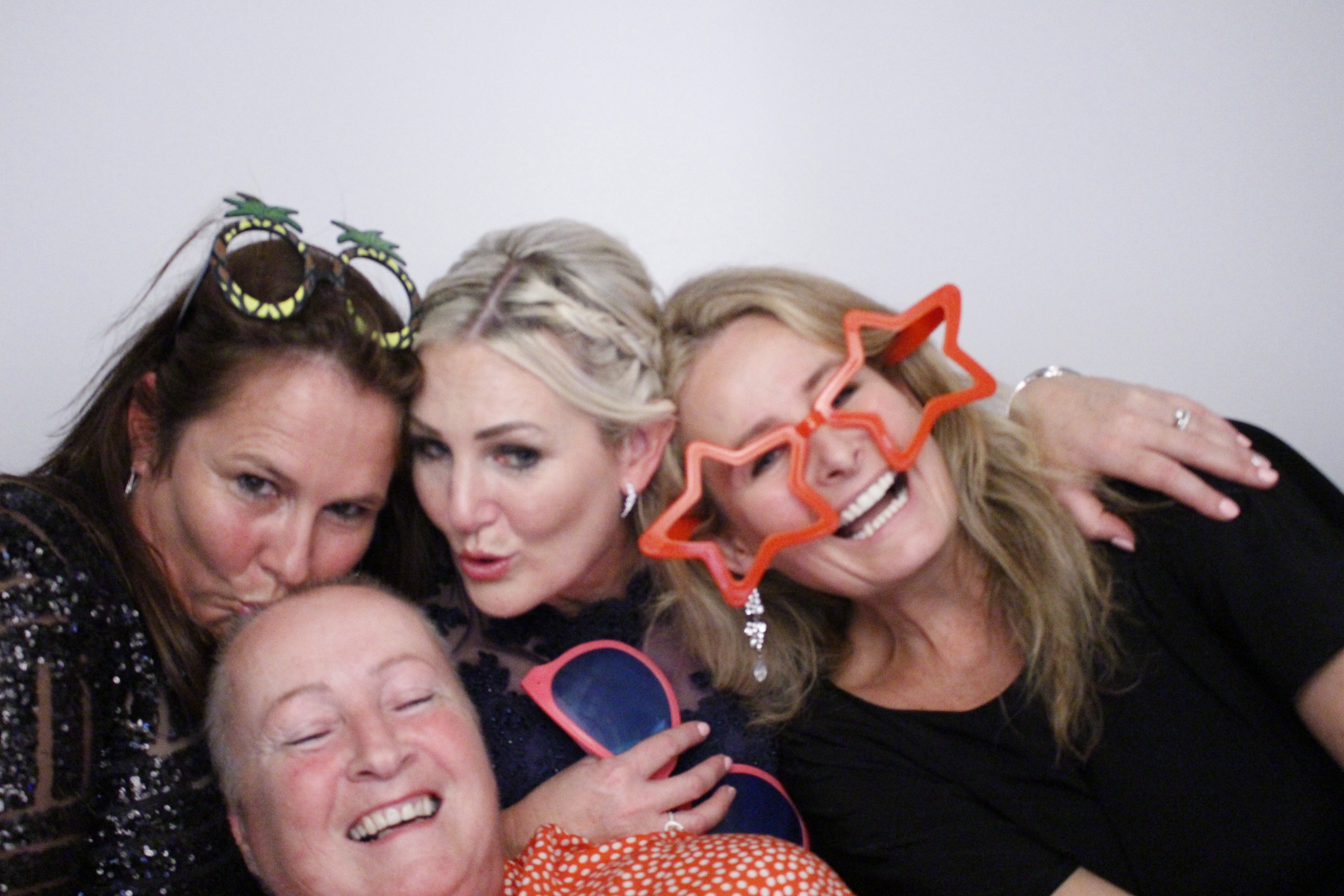 Sarah and Darren's Party | View more photos from the event at gallery.myphotoboothexperience.co.uk/u/MyPhotoBoothExperienceLtd/Sarah-and-Darrens-Party