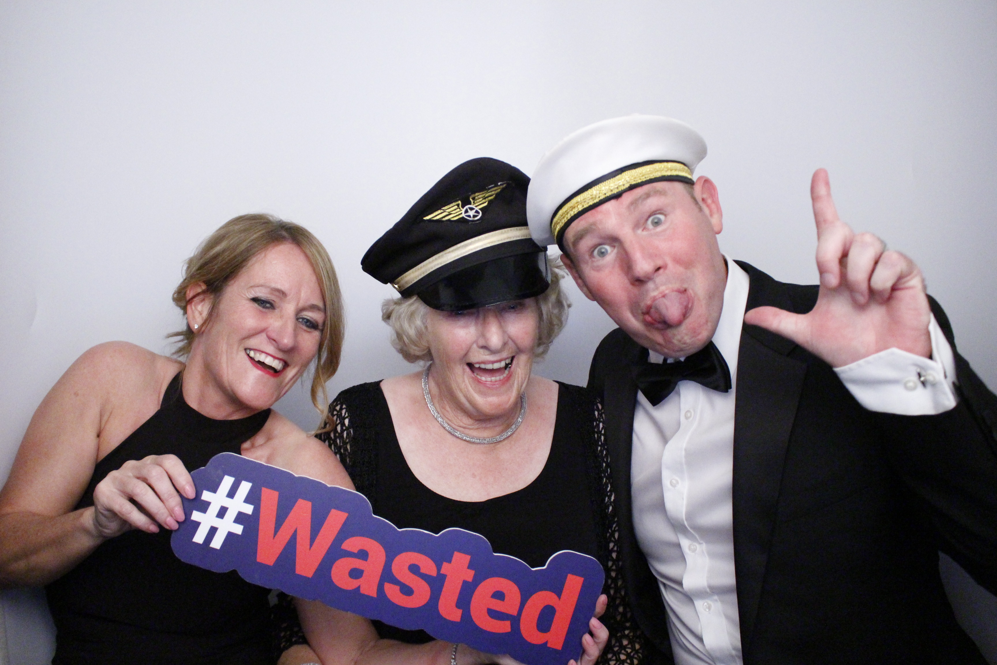 Sarah and Darren's Party | View more photos from the event at gallery.myphotoboothexperience.co.uk/u/MyPhotoBoothExperienceLtd/Sarah-and-Darrens-Party