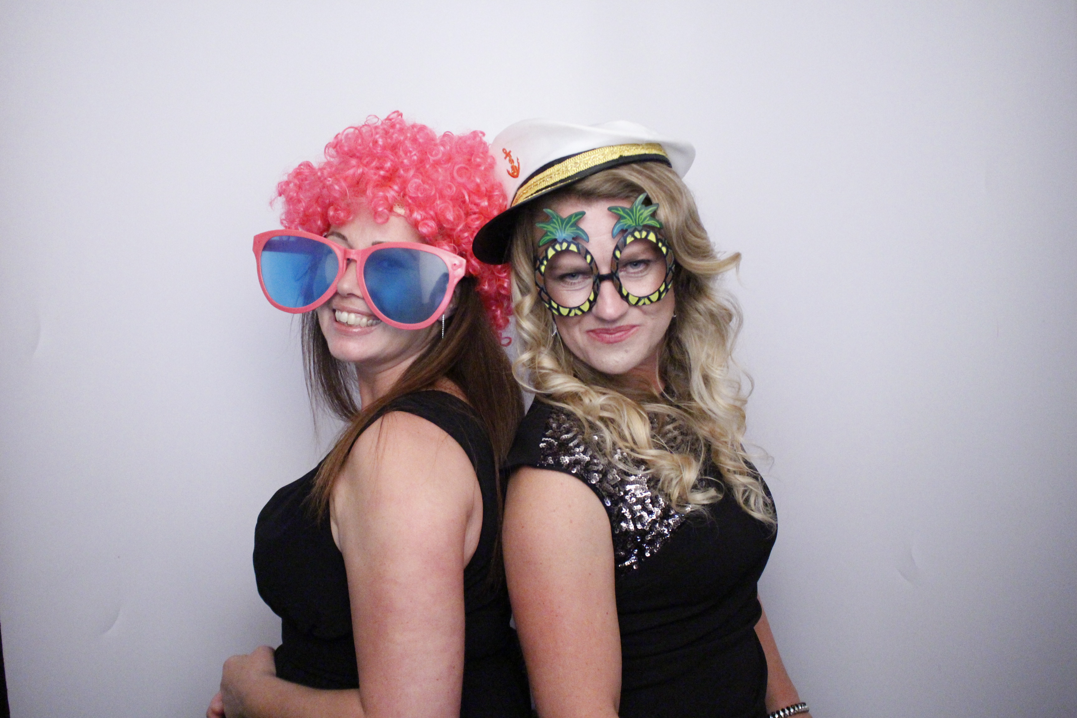 Sarah and Darren's Party | View more photos from the event at gallery.myphotoboothexperience.co.uk/u/MyPhotoBoothExperienceLtd/Sarah-and-Darrens-Party