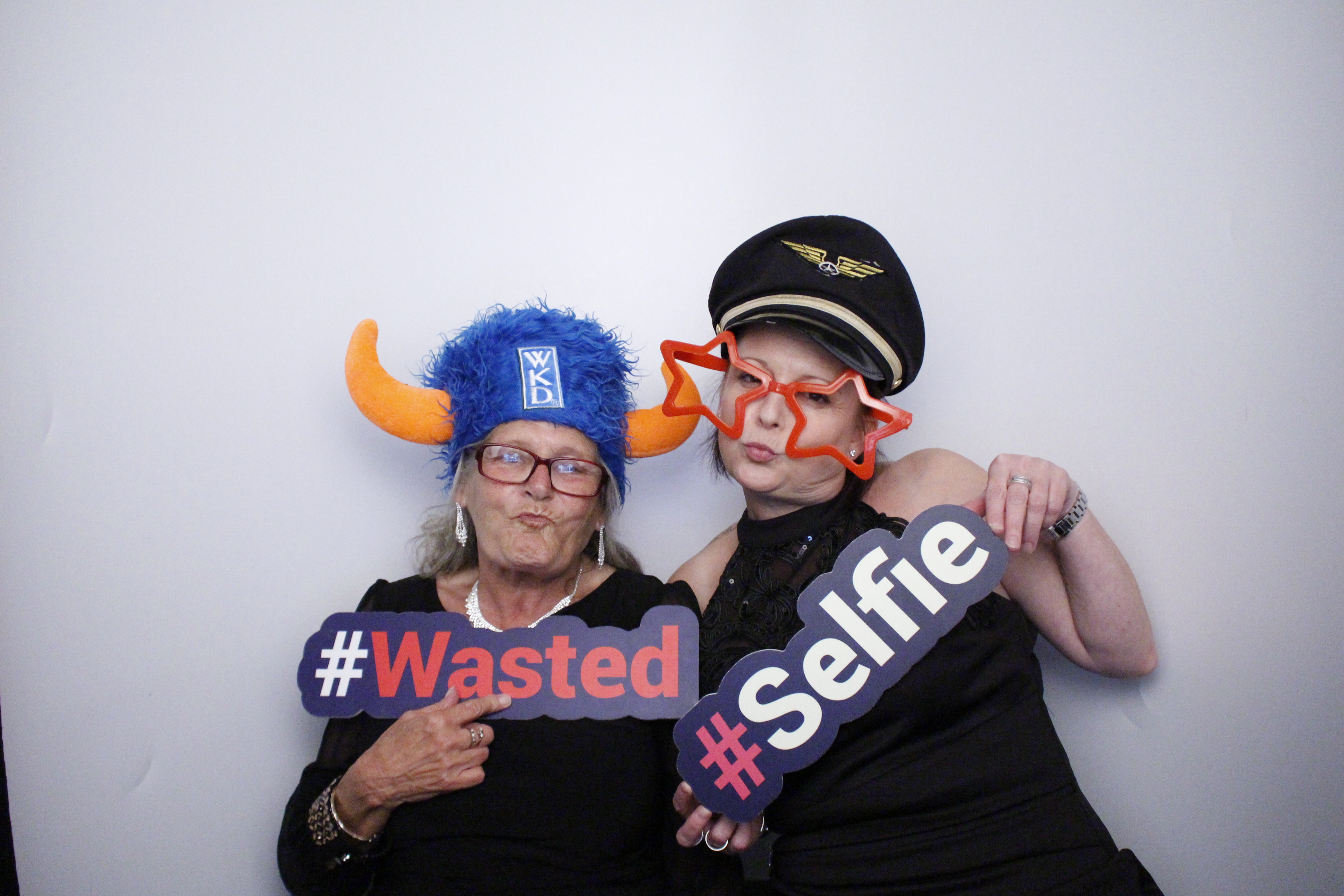 Sarah and Darren's Party | View more photos from the event at gallery.myphotoboothexperience.co.uk/u/MyPhotoBoothExperienceLtd/Sarah-and-Darrens-Party