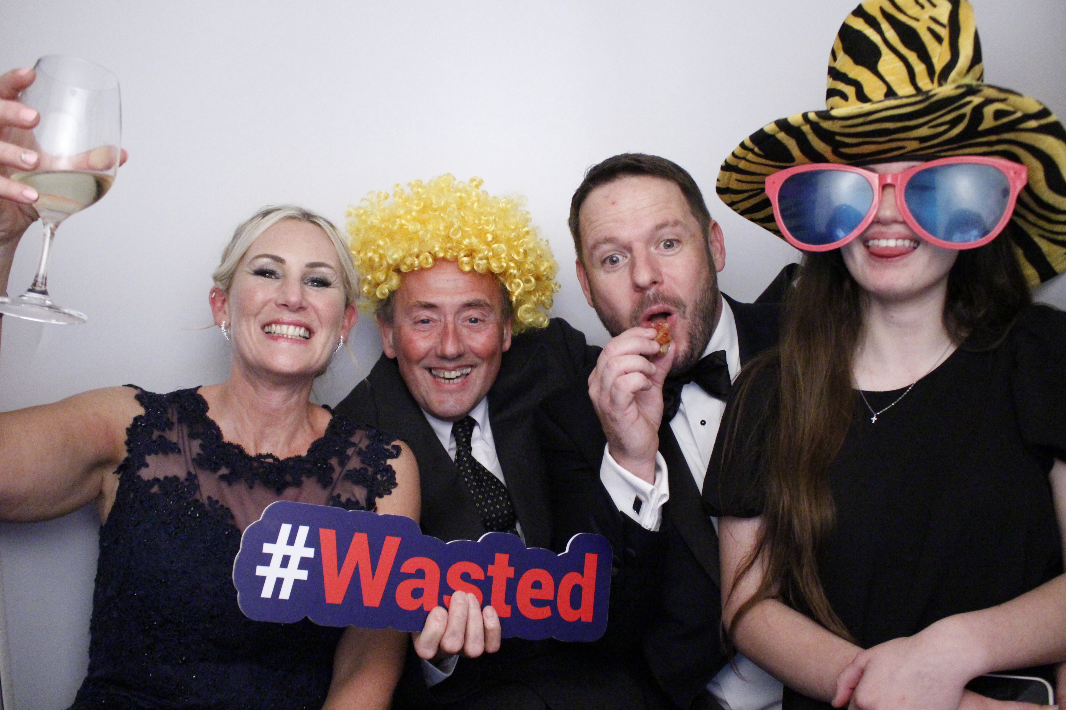 Sarah and Darren's Party | View more photos from the event at gallery.myphotoboothexperience.co.uk/u/MyPhotoBoothExperienceLtd/Sarah-and-Darrens-Party
