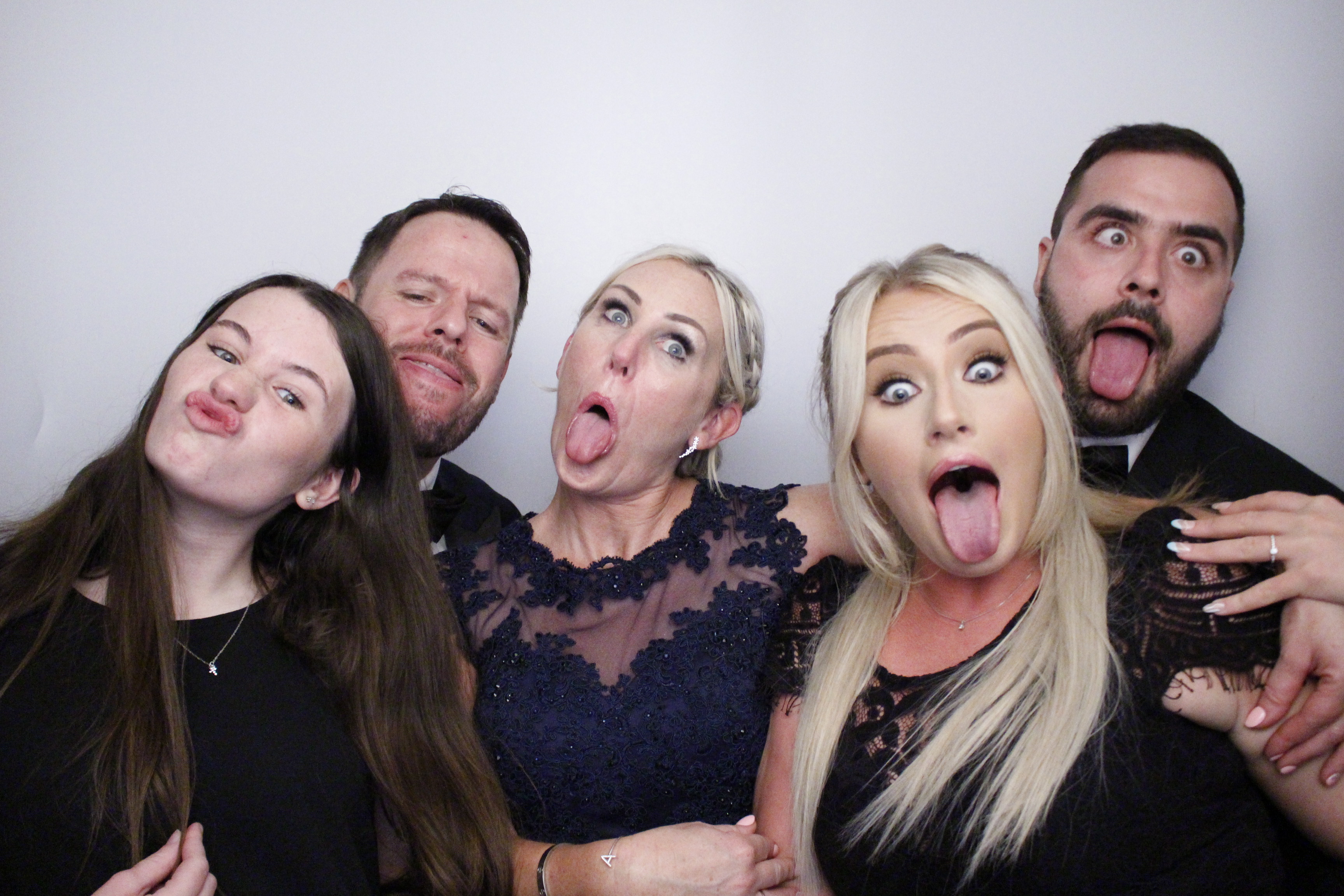 Sarah and Darren's Party | View more photos from the event at gallery.myphotoboothexperience.co.uk/u/MyPhotoBoothExperienceLtd/Sarah-and-Darrens-Party