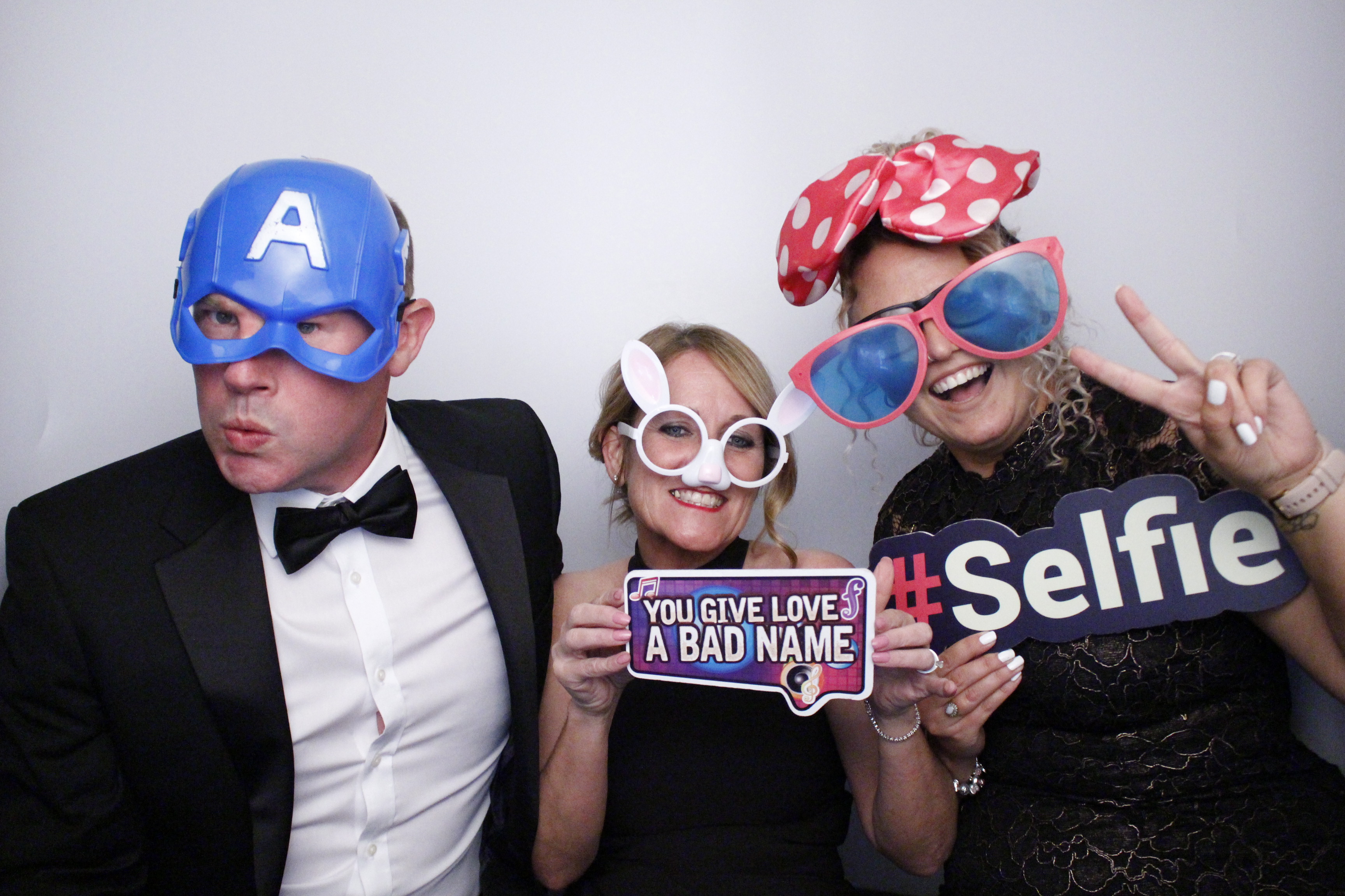 Sarah and Darren's Party | View more photos from the event at gallery.myphotoboothexperience.co.uk/u/MyPhotoBoothExperienceLtd/Sarah-and-Darrens-Party