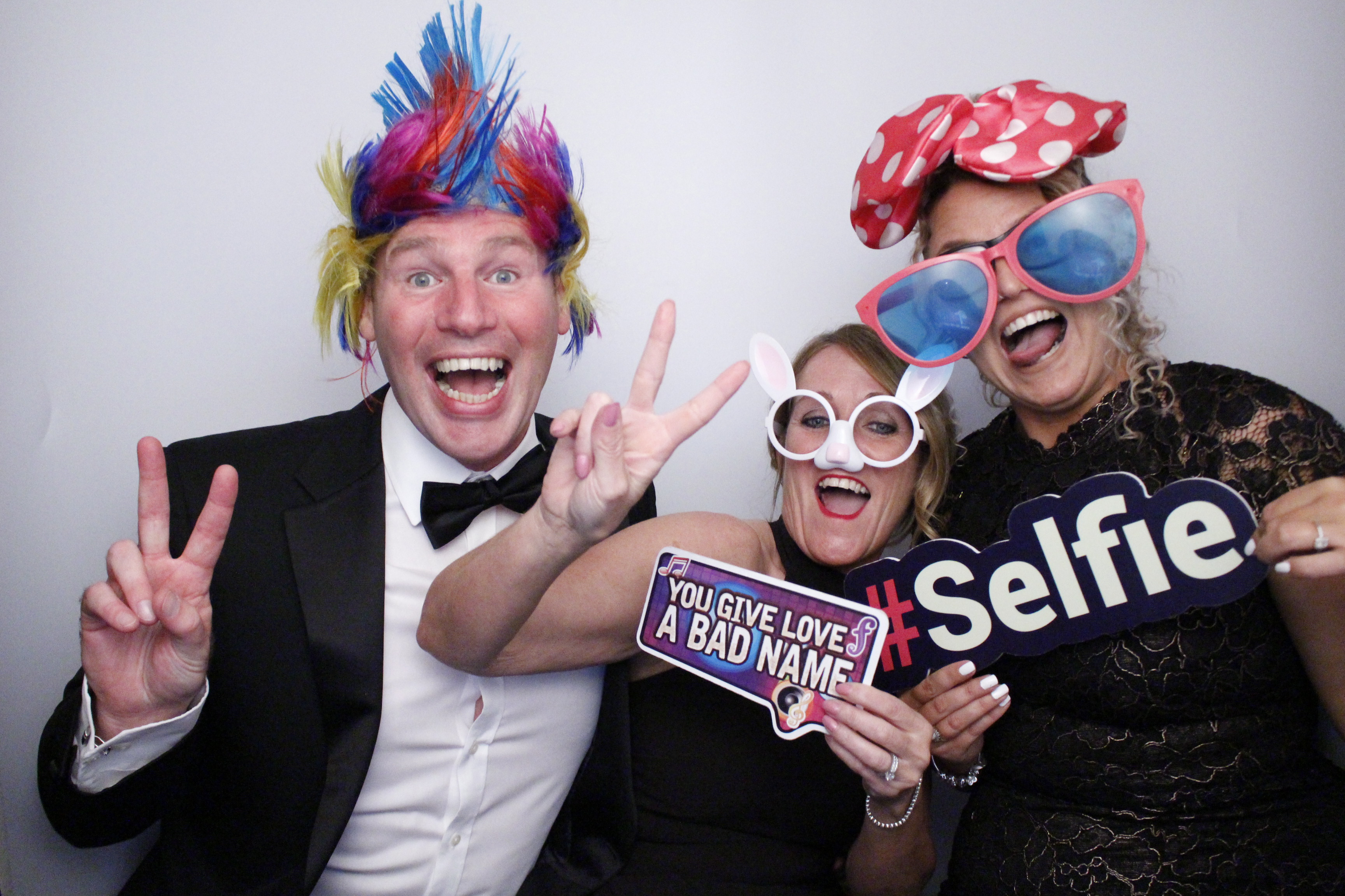 Sarah and Darren's Party | View more photos from the event at gallery.myphotoboothexperience.co.uk/u/MyPhotoBoothExperienceLtd/Sarah-and-Darrens-Party