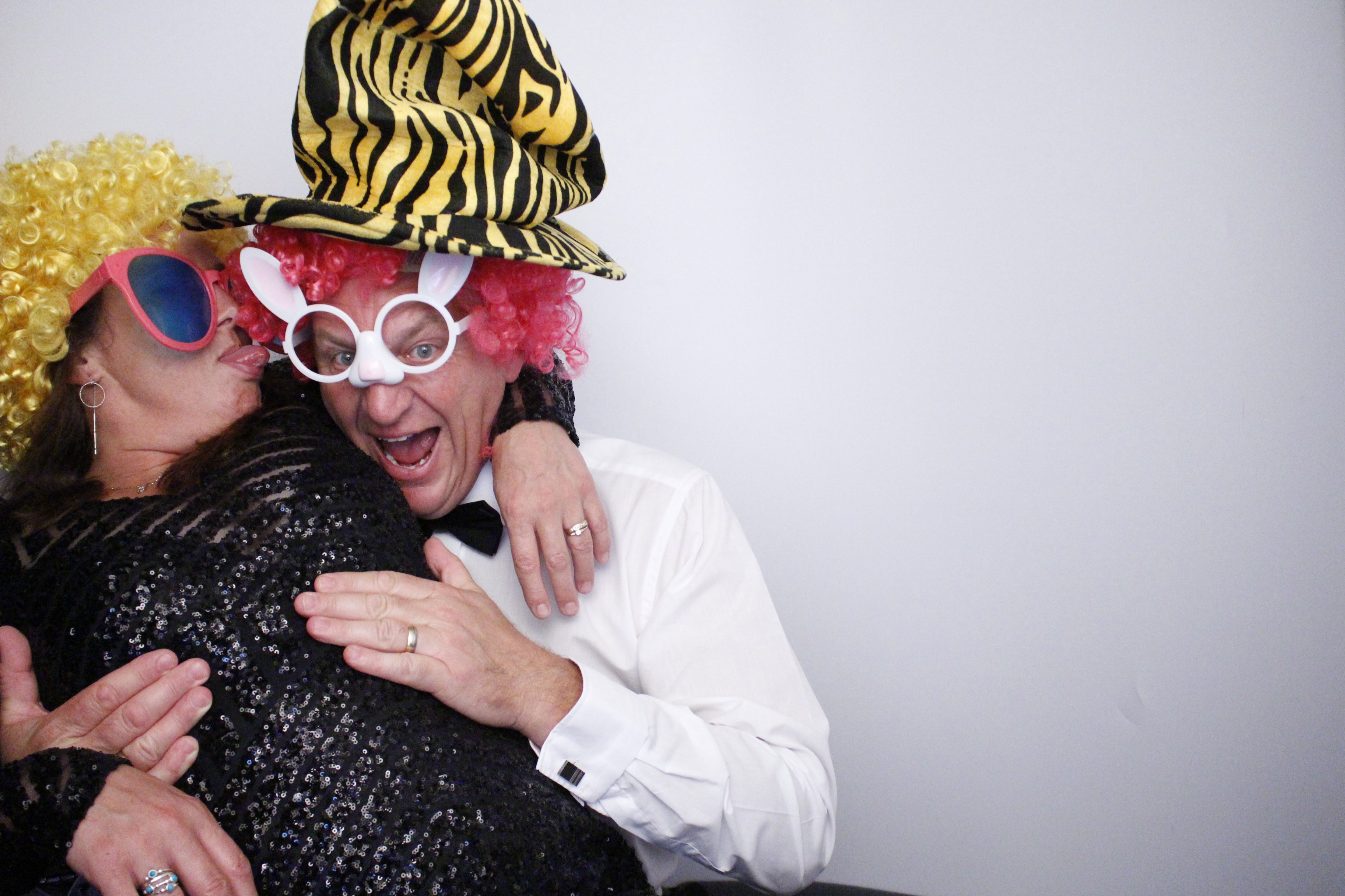 Sarah and Darren's Party | View more photos from the event at gallery.myphotoboothexperience.co.uk/u/MyPhotoBoothExperienceLtd/Sarah-and-Darrens-Party