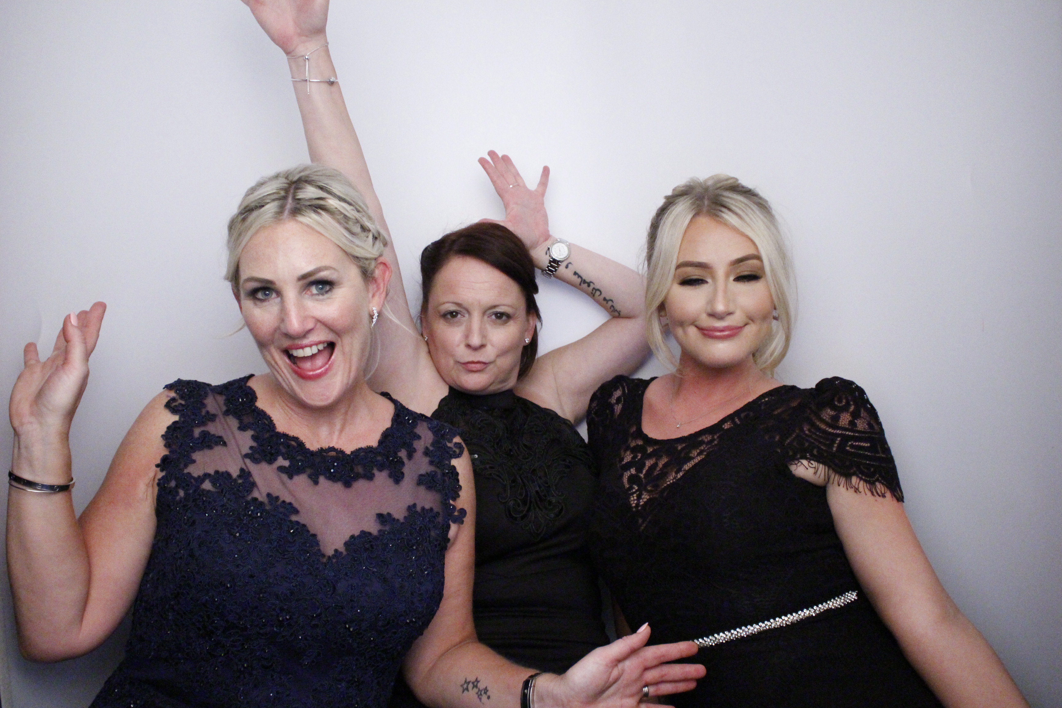 Sarah and Darren's Party | View more photos from the event at gallery.myphotoboothexperience.co.uk/u/MyPhotoBoothExperienceLtd/Sarah-and-Darrens-Party