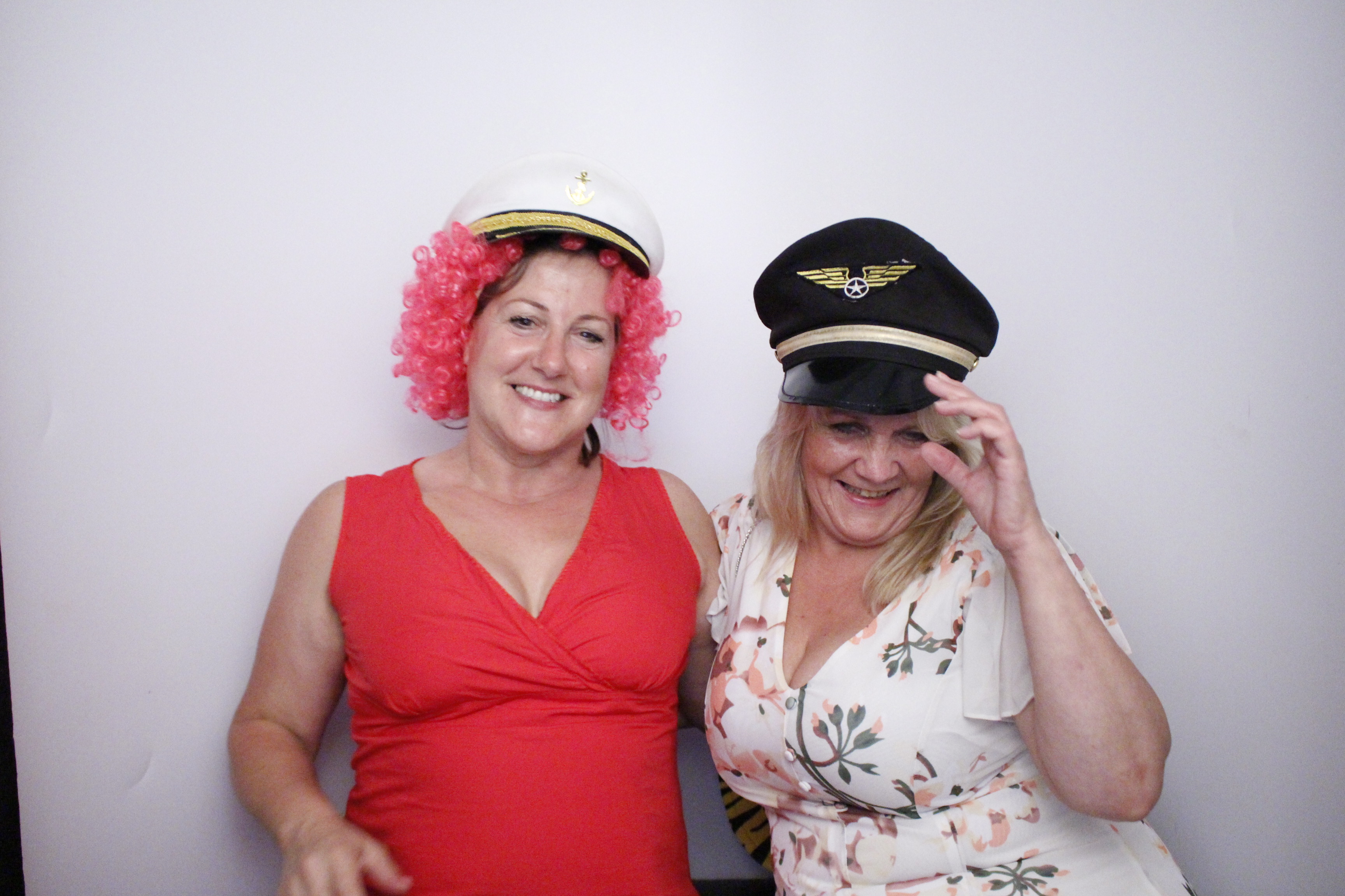 Sarah and Darren's Party | View more photos from the event at gallery.myphotoboothexperience.co.uk/u/MyPhotoBoothExperienceLtd/Sarah-and-Darrens-Party