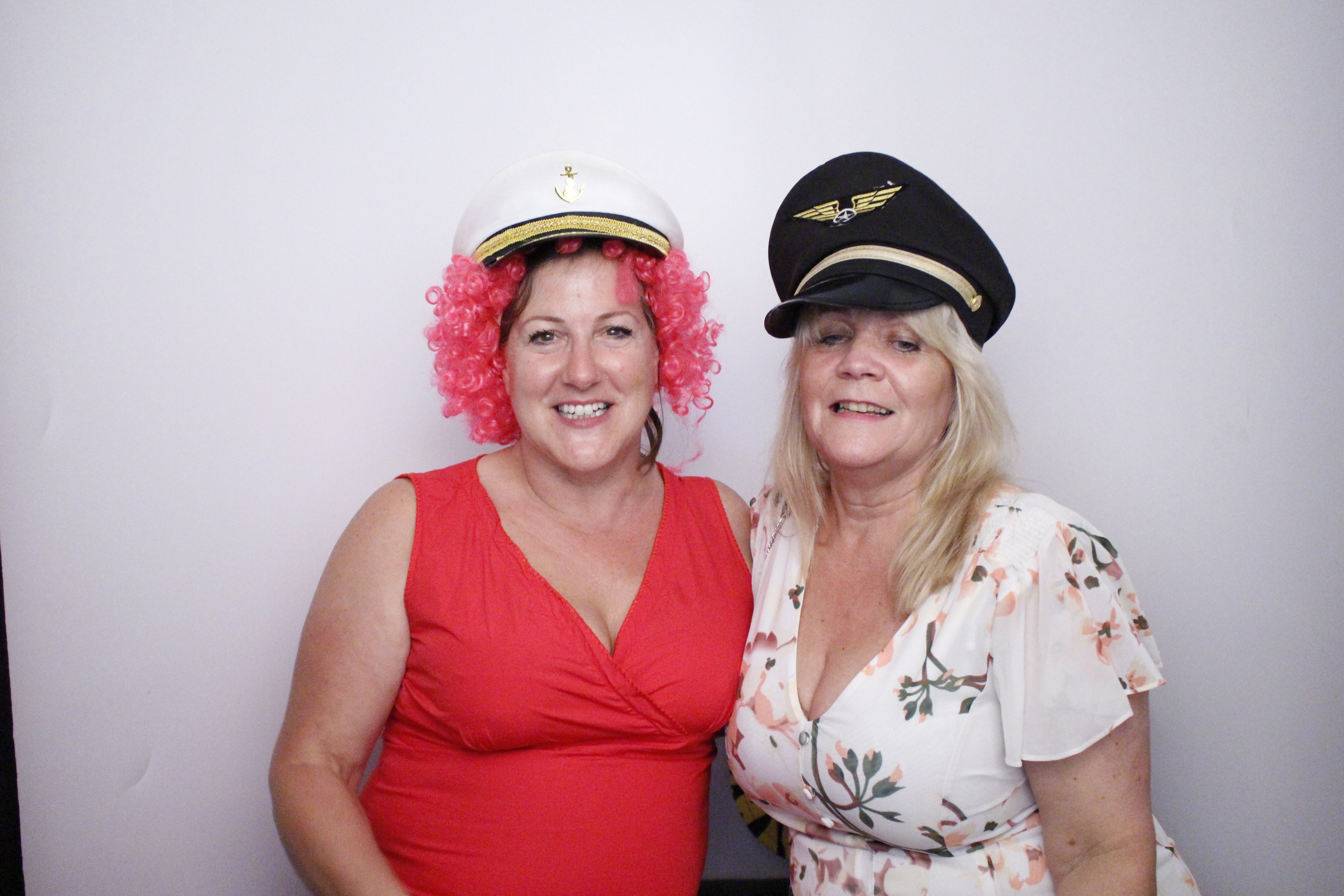 Sarah and Darren's Party | View more photos from the event at gallery.myphotoboothexperience.co.uk/u/MyPhotoBoothExperienceLtd/Sarah-and-Darrens-Party