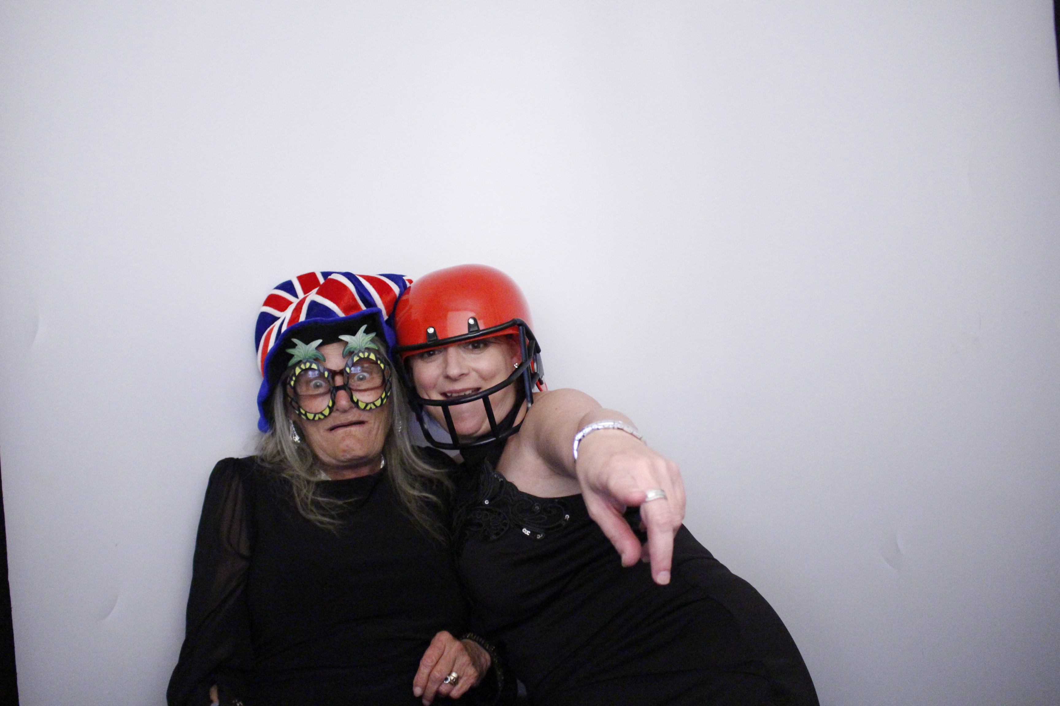 Sarah and Darren's Party | View more photos from the event at gallery.myphotoboothexperience.co.uk/u/MyPhotoBoothExperienceLtd/Sarah-and-Darrens-Party