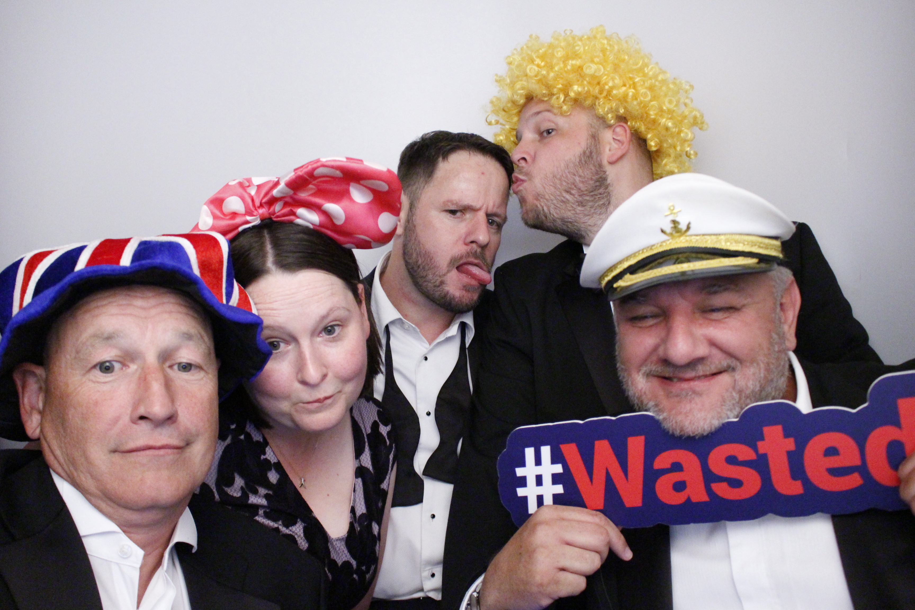 Sarah and Darren's Party | View more photos from the event at gallery.myphotoboothexperience.co.uk/u/MyPhotoBoothExperienceLtd/Sarah-and-Darrens-Party