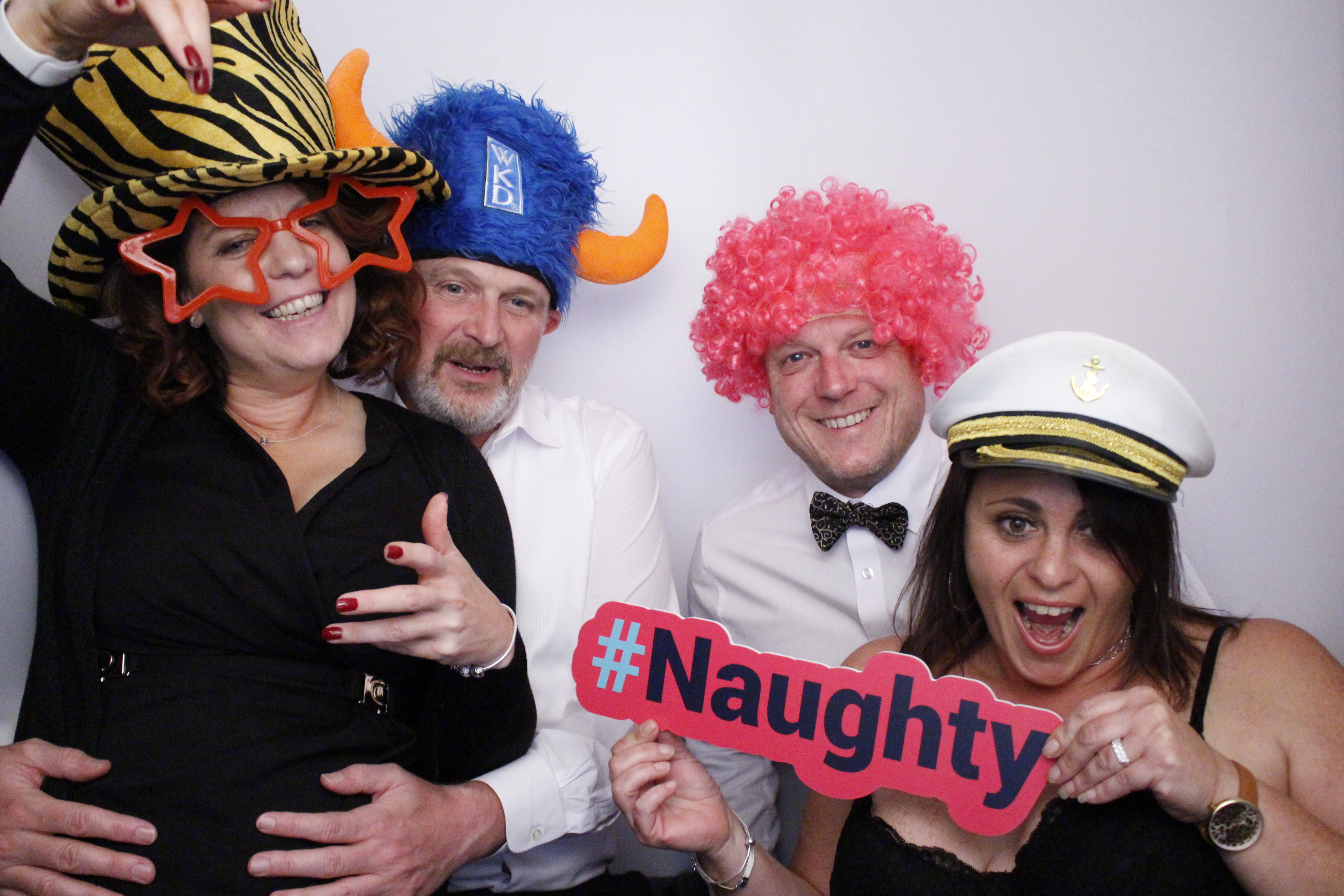 Sarah and Darren's Party | View more photos from the event at gallery.myphotoboothexperience.co.uk/u/MyPhotoBoothExperienceLtd/Sarah-and-Darrens-Party