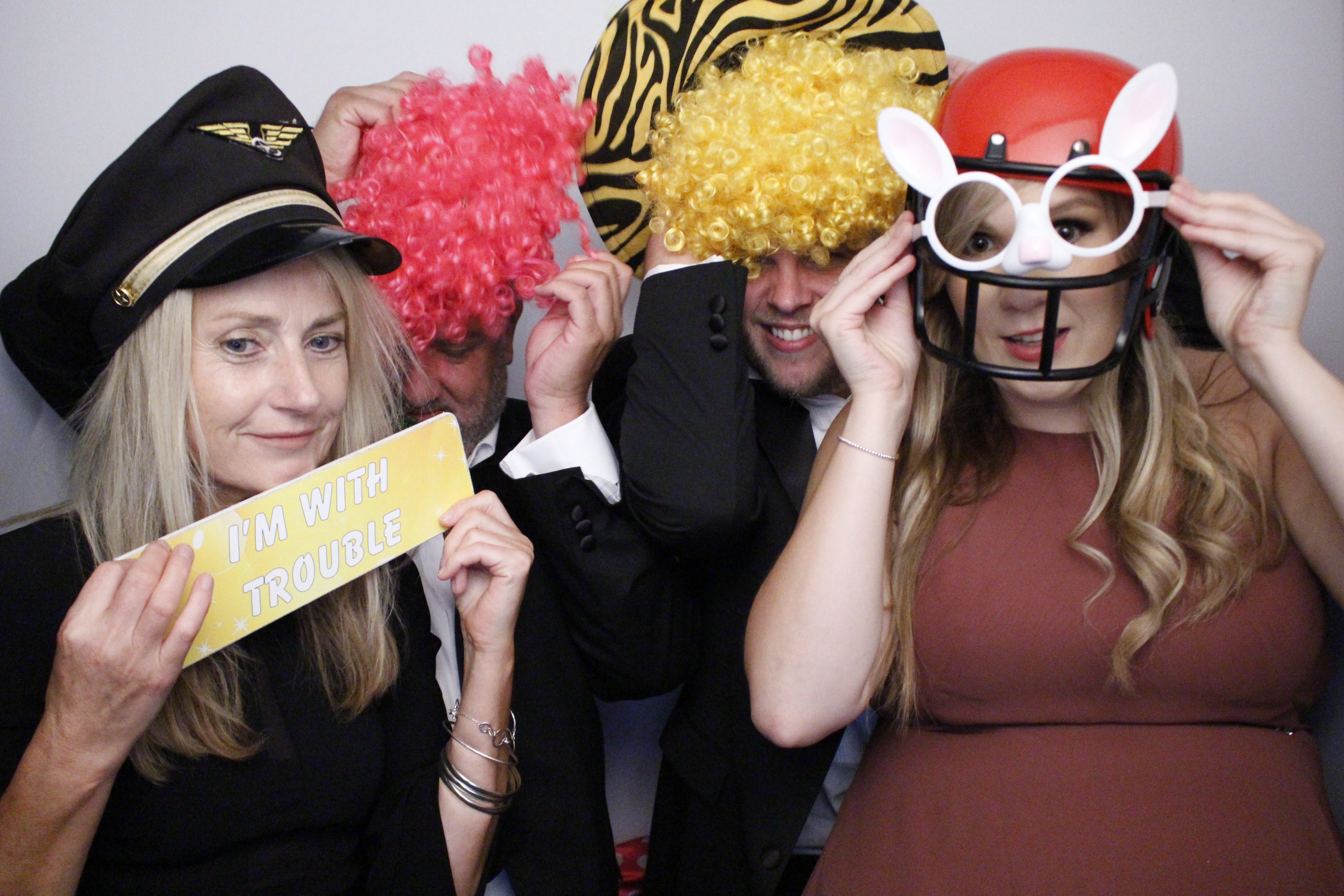 Sarah and Darren's Party | View more photos from the event at gallery.myphotoboothexperience.co.uk/u/MyPhotoBoothExperienceLtd/Sarah-and-Darrens-Party