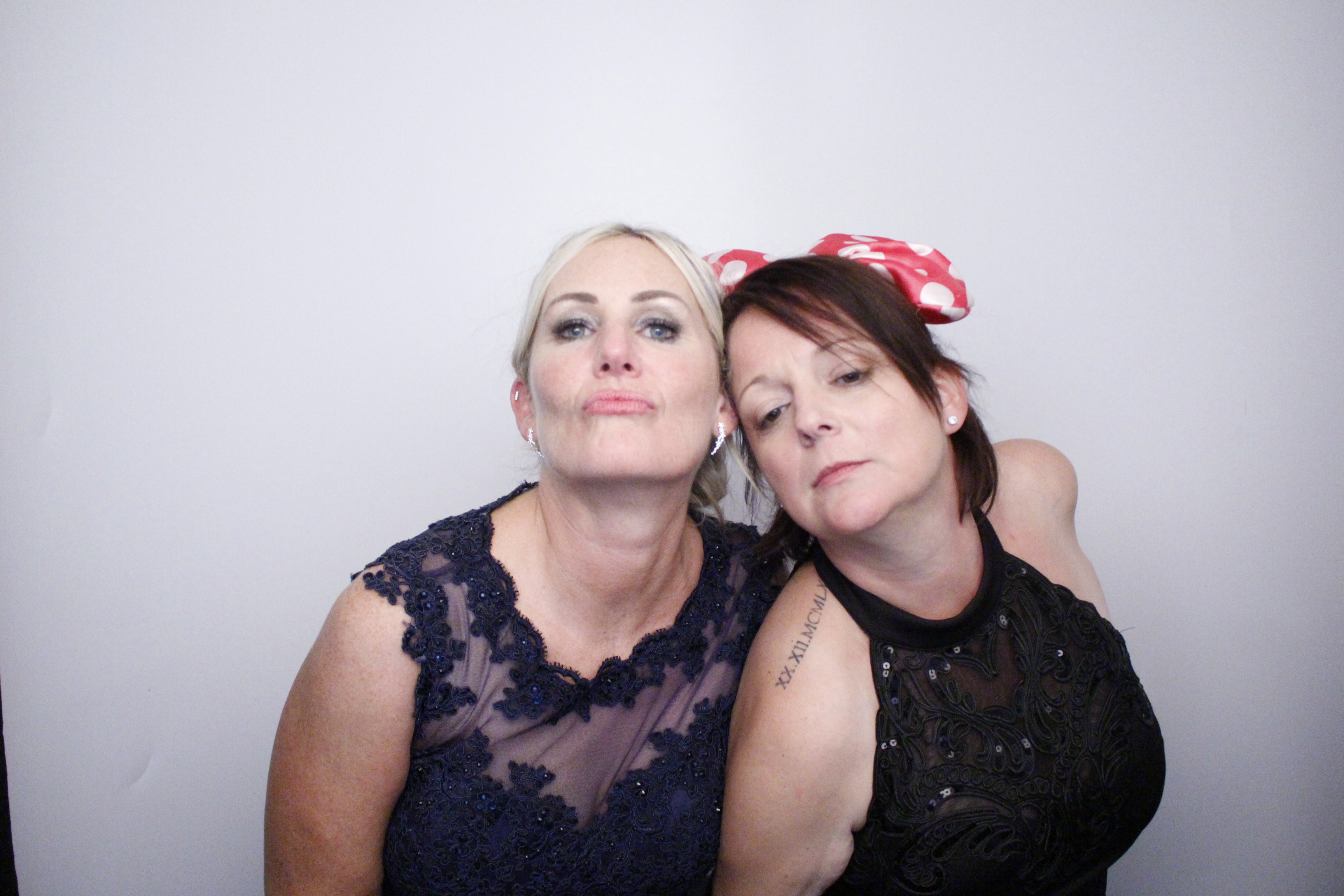 Sarah and Darren's Party | View more photos from the event at gallery.myphotoboothexperience.co.uk/u/MyPhotoBoothExperienceLtd/Sarah-and-Darrens-Party