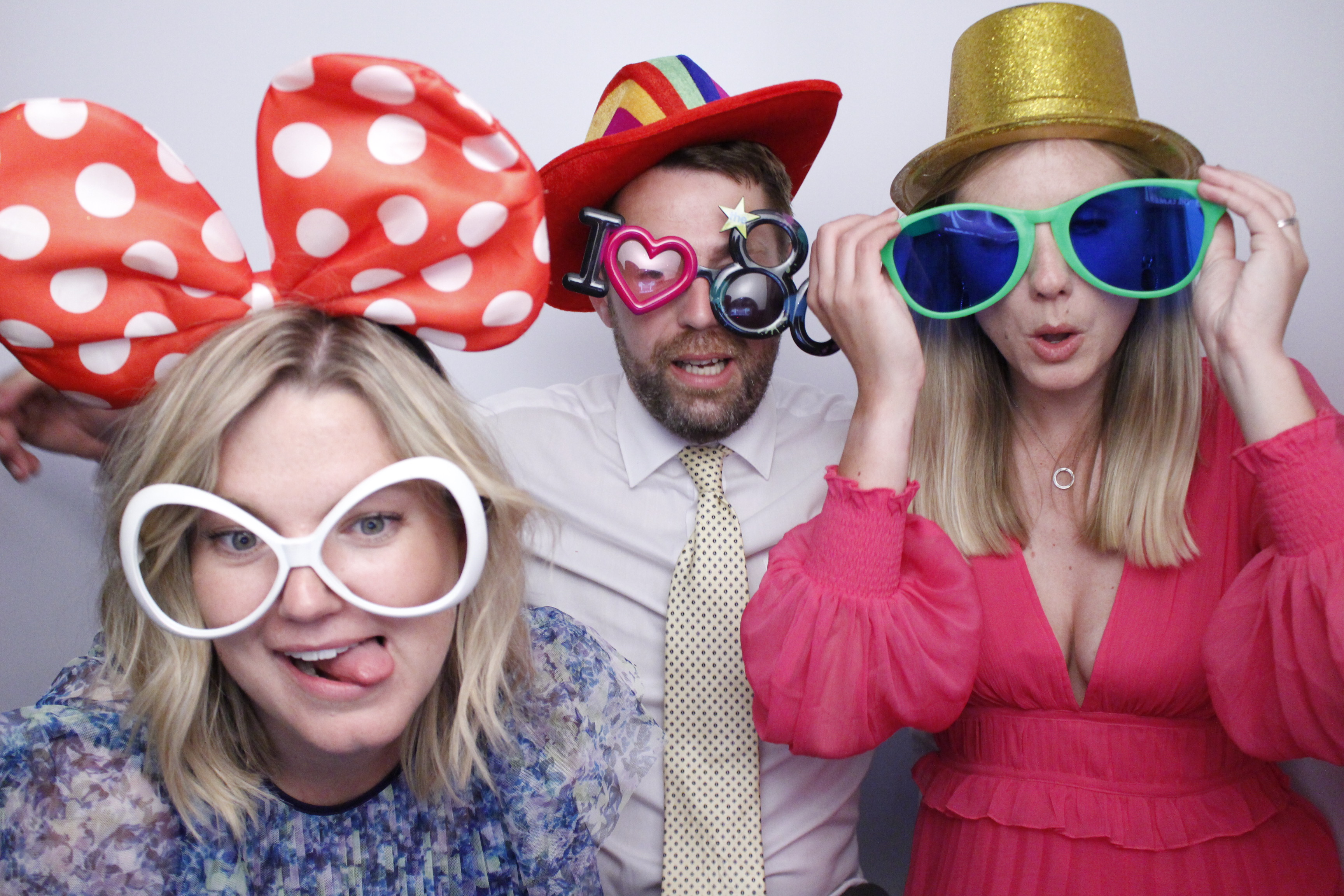 Sophie & Henry's Wedding | View more photos from the event at gallery.myphotoboothexperience.co.uk/u/MyPhotoBoothExperienceLtd/Sophie-Henrys-Wedding