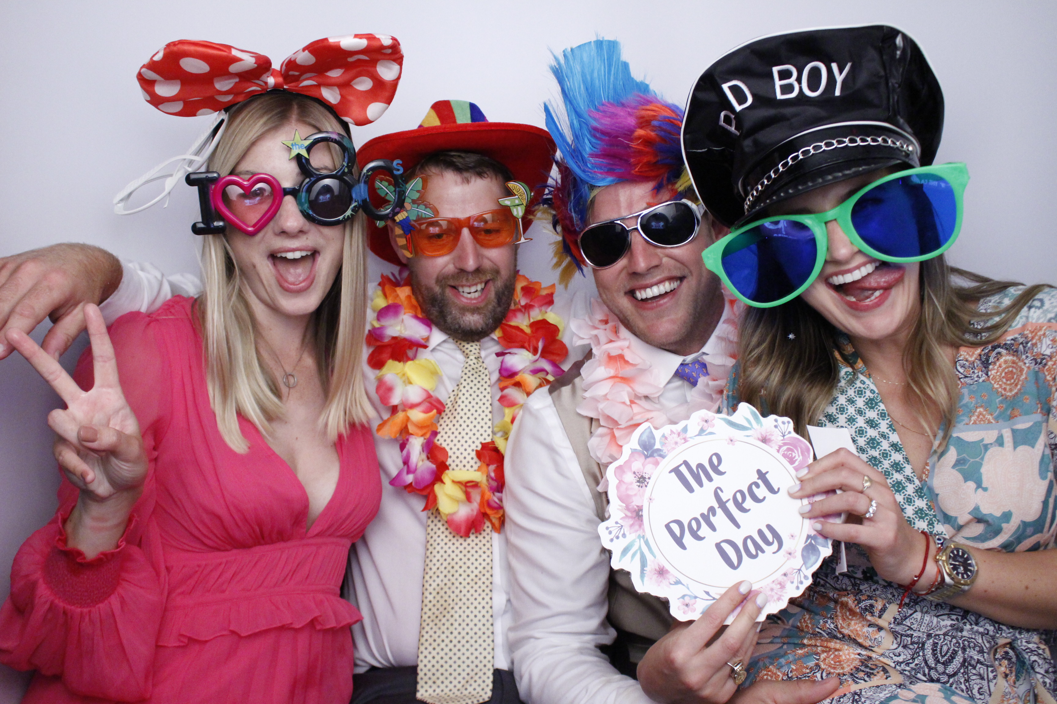 Sophie & Henry's Wedding | View more photos from the event at gallery.myphotoboothexperience.co.uk/u/MyPhotoBoothExperienceLtd/Sophie-Henrys-Wedding