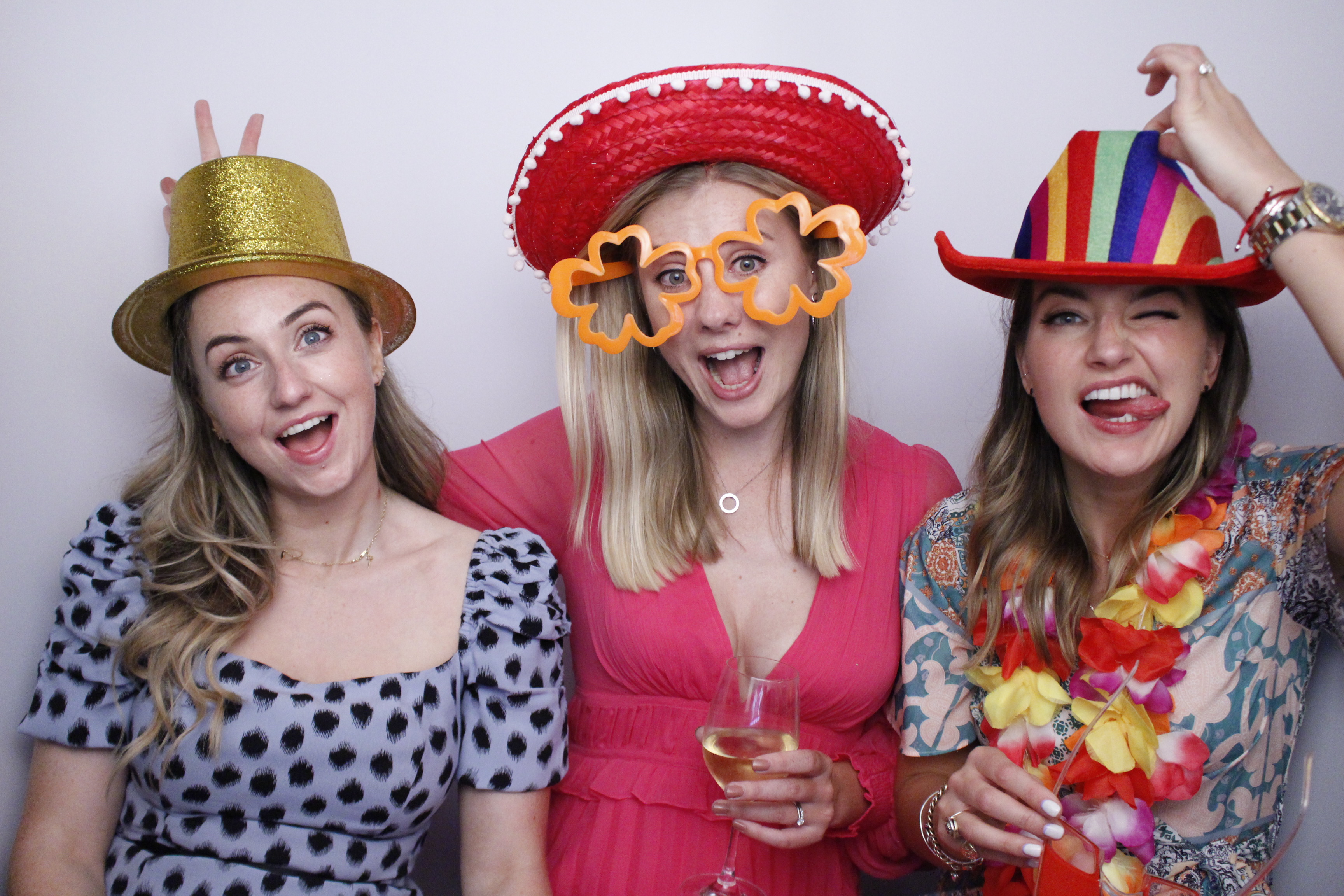 Sophie & Henry's Wedding | View more photos from the event at gallery.myphotoboothexperience.co.uk/u/MyPhotoBoothExperienceLtd/Sophie-Henrys-Wedding