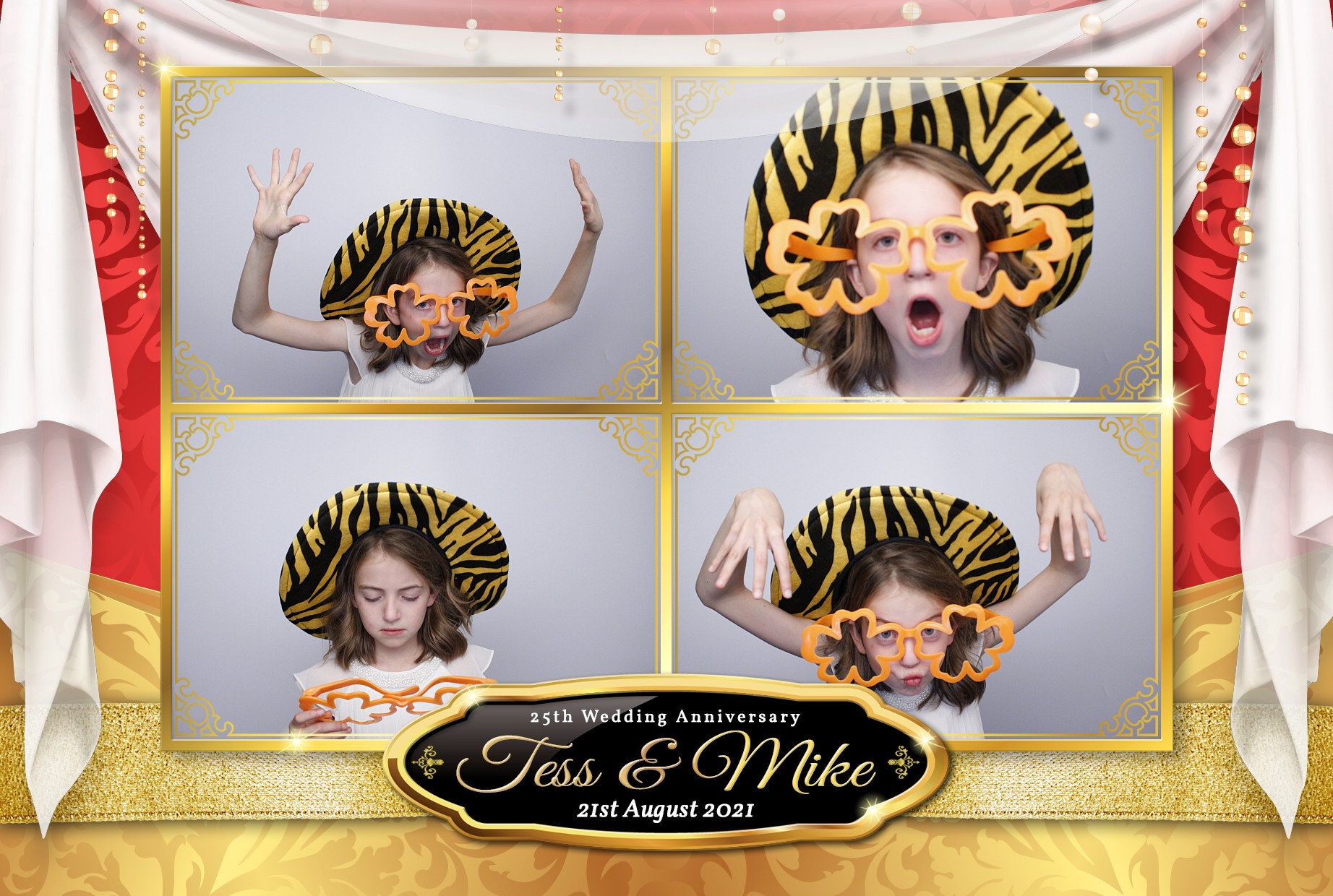 Tess and Mike's 25th Anniversary | View more photos from the event at gallery.myphotoboothexperience.co.uk/u/MyPhotoBoothExperienceLtd/Tess-and-Mikes-25th-Anniversary