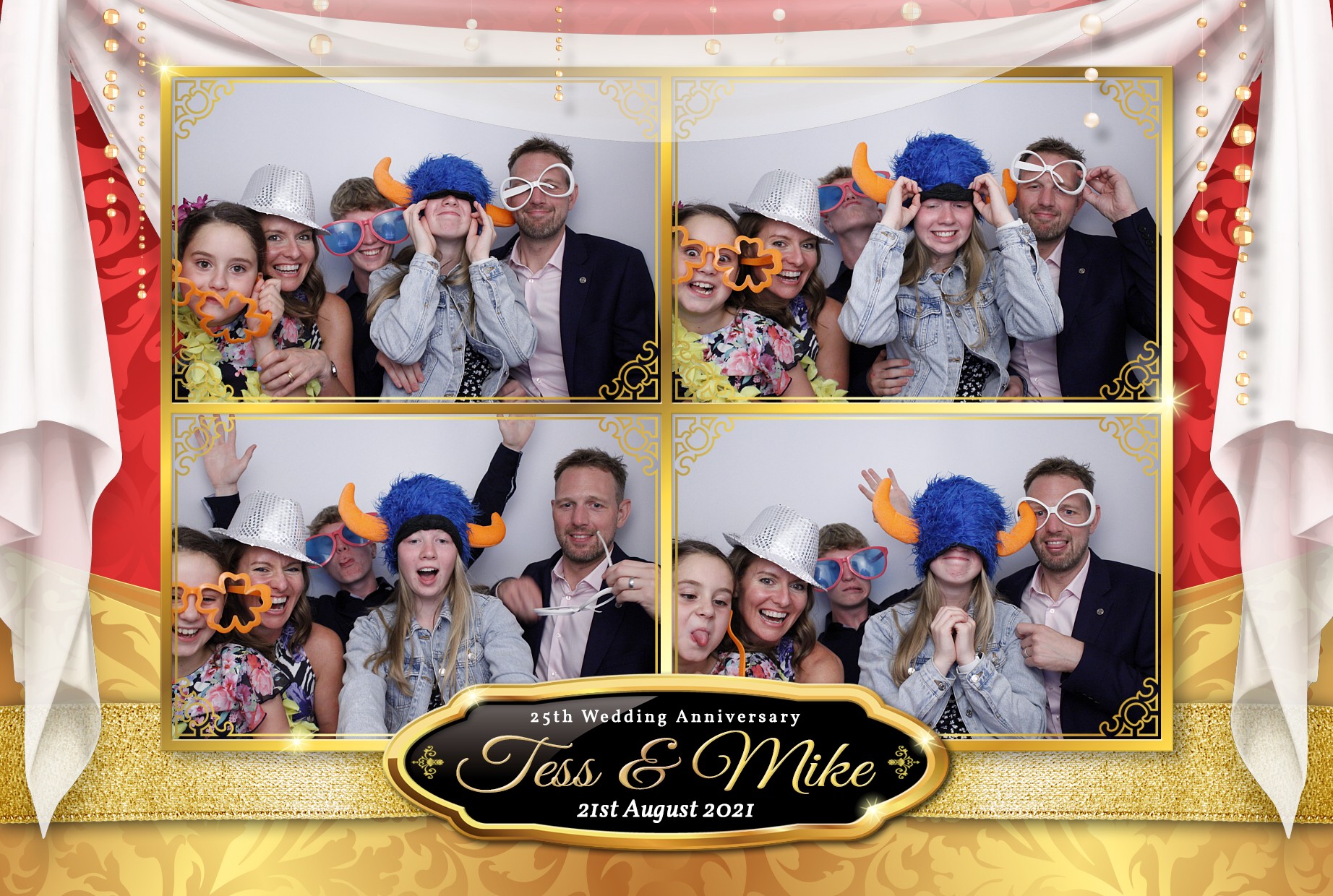 Tess and Mike's 25th Anniversary | View more photos from the event at gallery.myphotoboothexperience.co.uk/u/MyPhotoBoothExperienceLtd/Tess-and-Mikes-25th-Anniversary