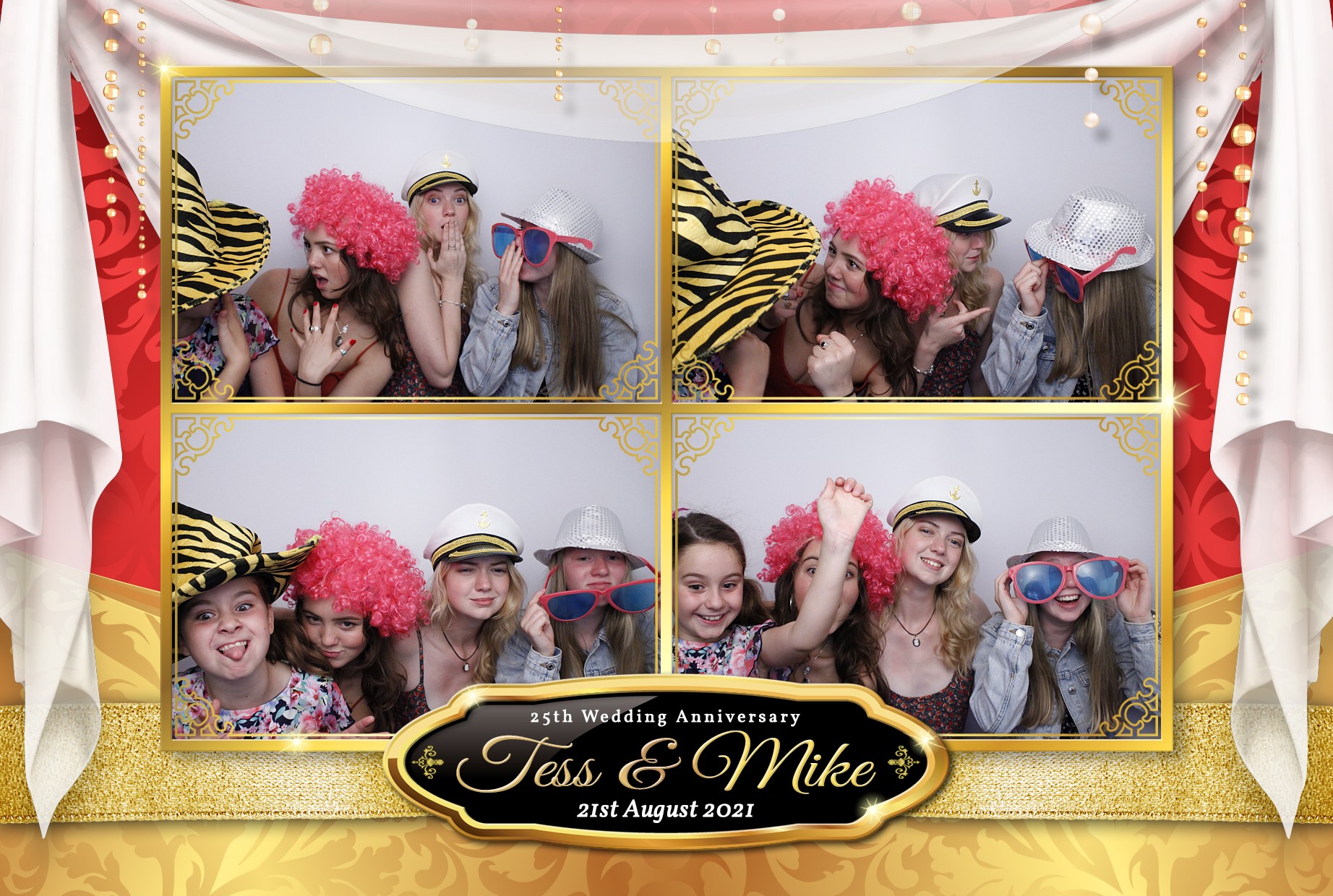 Tess and Mike's 25th Anniversary | View more photos from the event at gallery.myphotoboothexperience.co.uk/u/MyPhotoBoothExperienceLtd/Tess-and-Mikes-25th-Anniversary