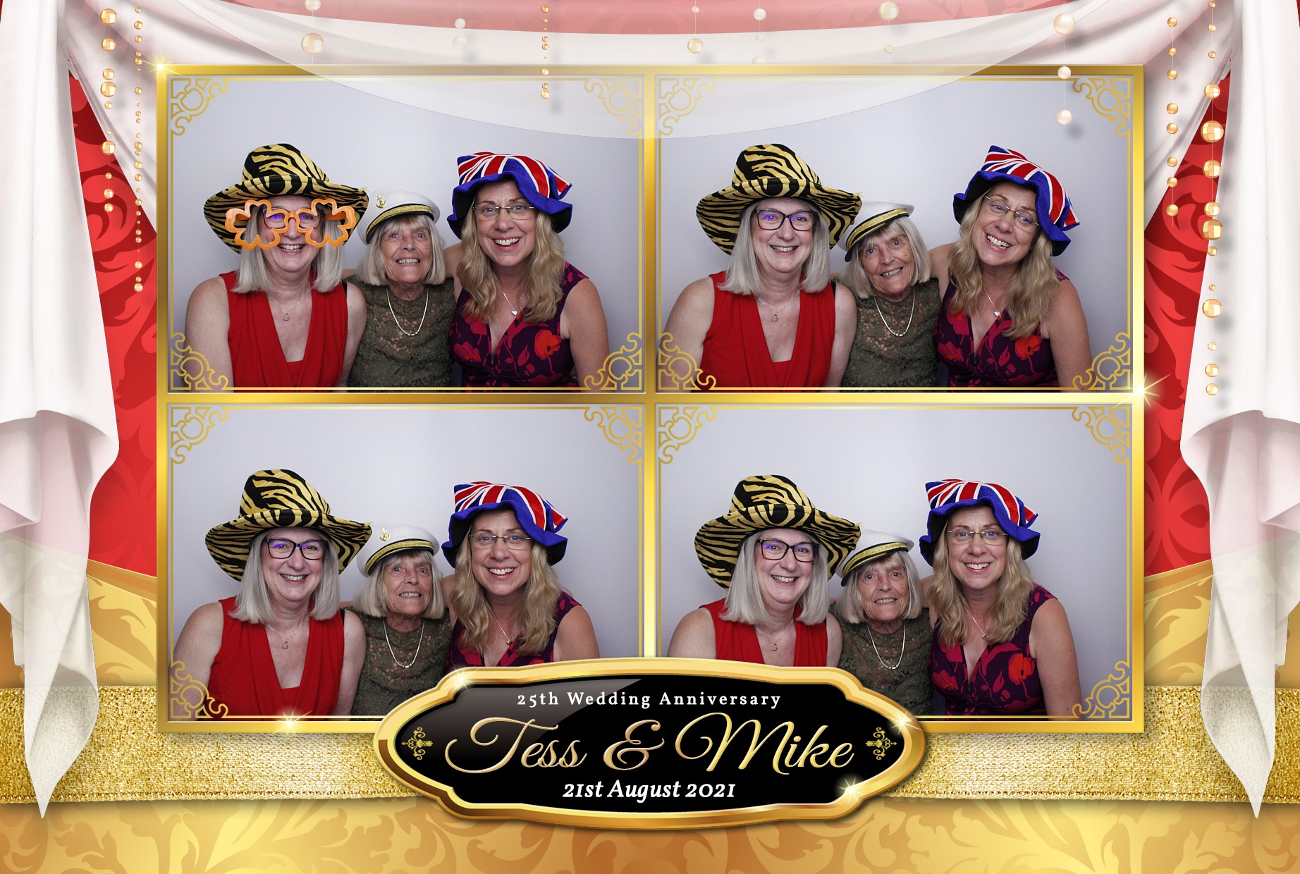 Tess and Mike's 25th Anniversary | View more photos from the event at gallery.myphotoboothexperience.co.uk/u/MyPhotoBoothExperienceLtd/Tess-and-Mikes-25th-Anniversary