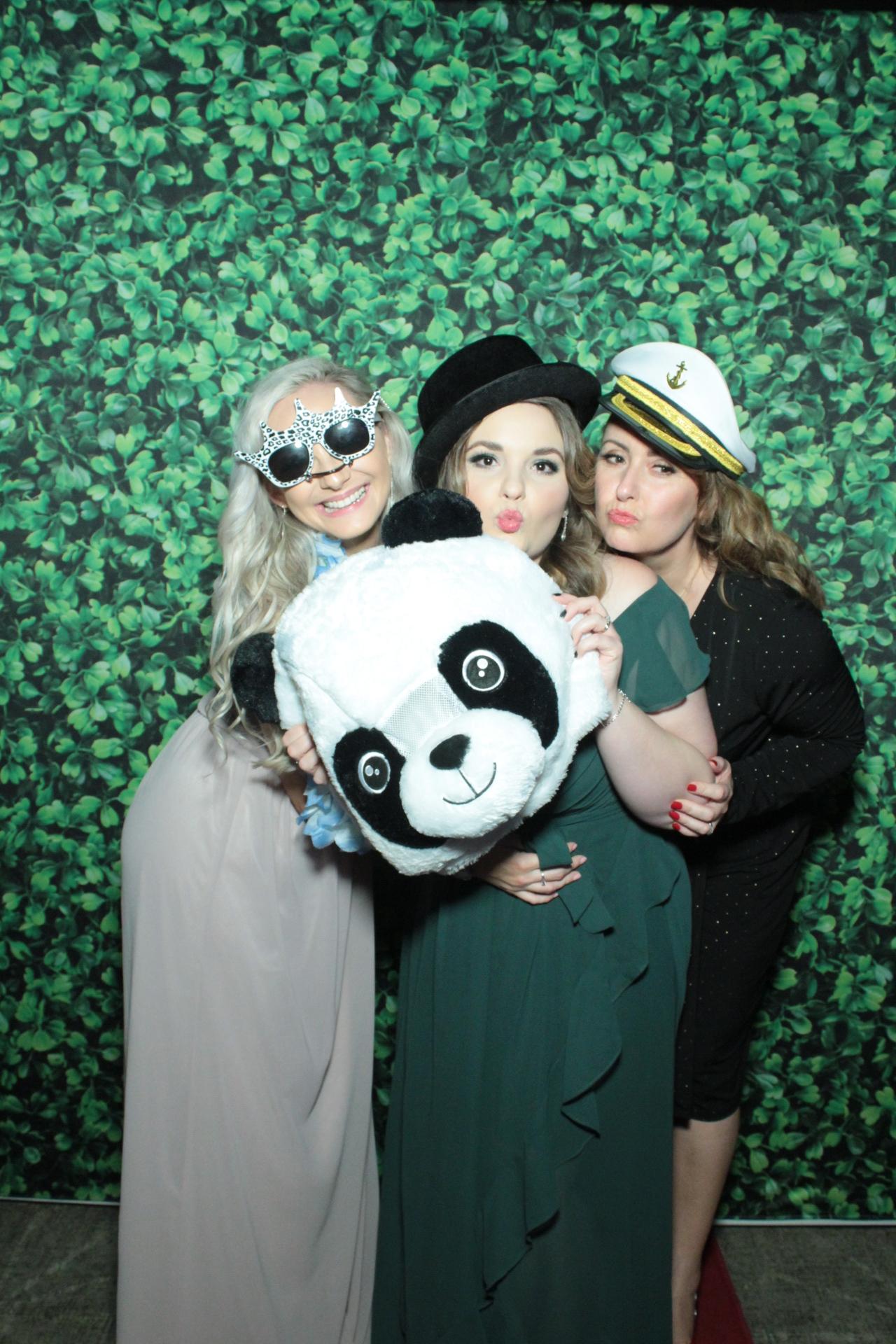 The Eight Foundation Annual Ball 2021 | View more photos from the event at gallery.myphotoboothexperience.co.uk/u/MyPhotoBoothExperienceLtd/The-Eight-Foundation-Annual-Ball-2021