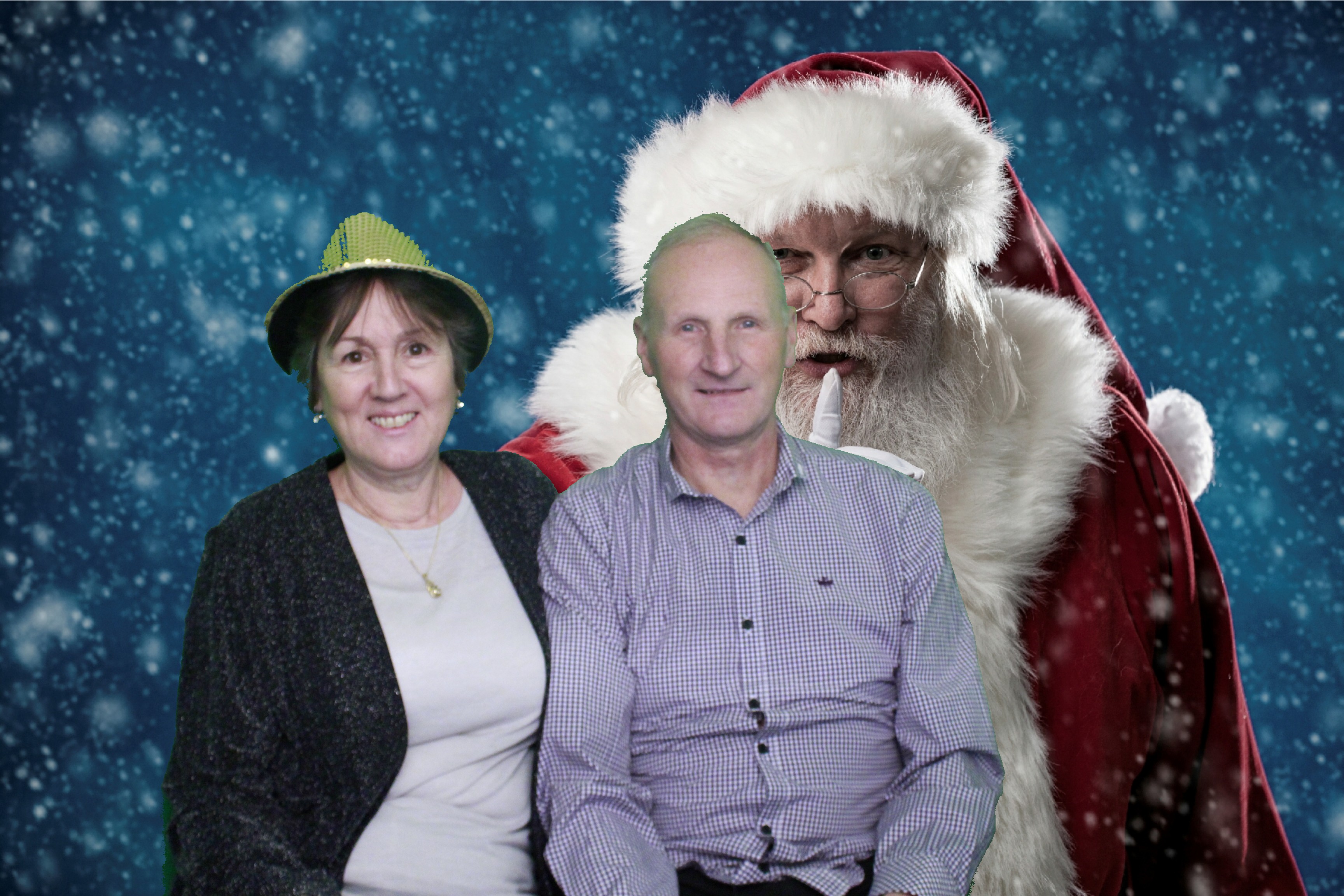 Waitrose Christams Party 2021 | View more photos from the event at gallery.myphotoboothexperience.co.uk/u/MyPhotoBoothExperienceLtd/Waitrose-Christams-Party-2021