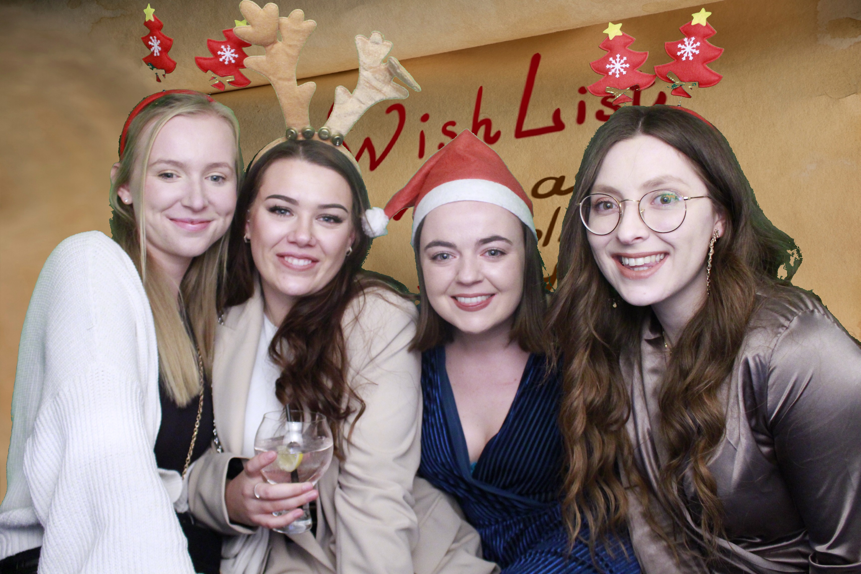Waitrose Christams Party 2021 | View more photos from the event at gallery.myphotoboothexperience.co.uk/u/MyPhotoBoothExperienceLtd/Waitrose-Christams-Party-2021