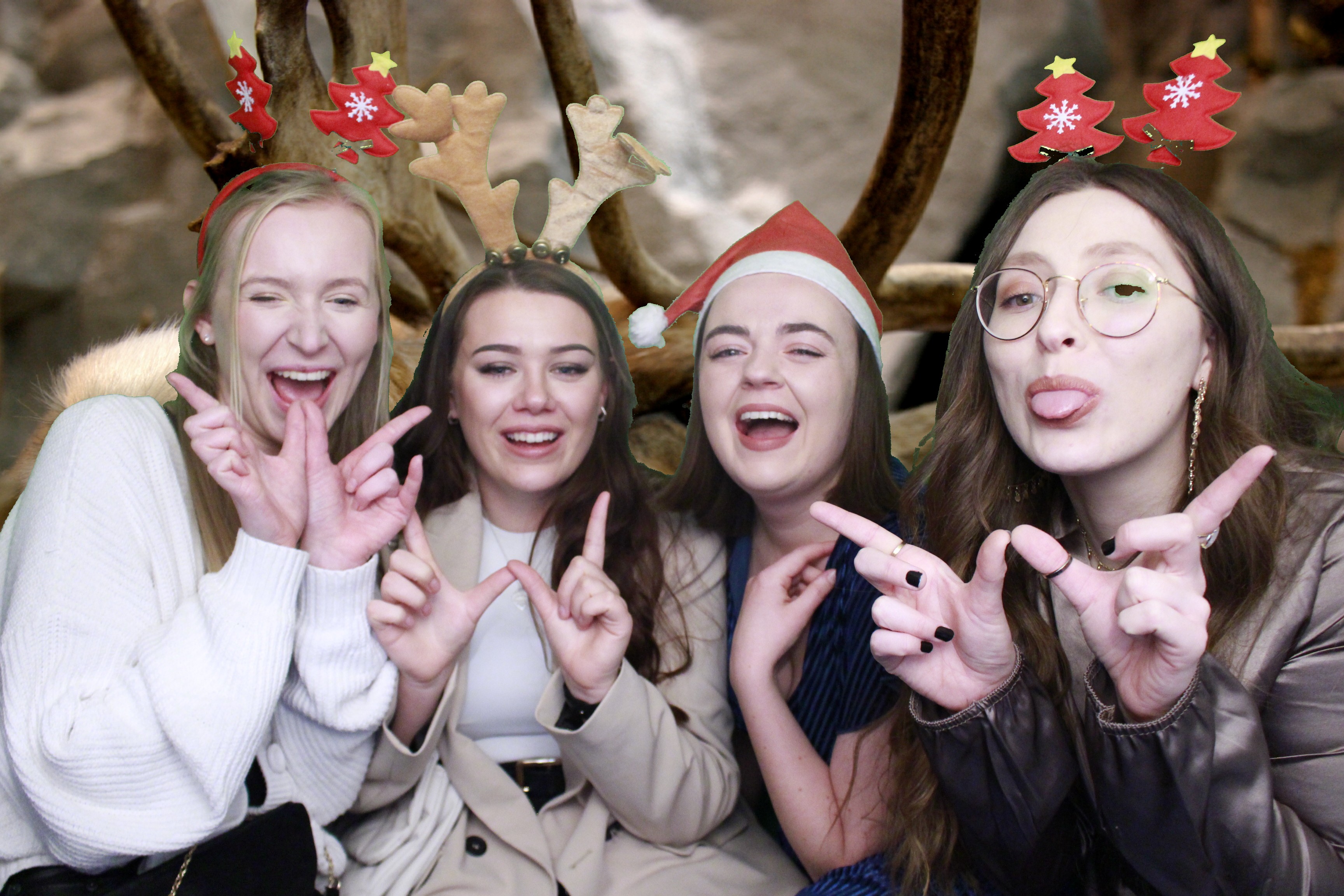 Waitrose Christams Party 2021 | View more photos from the event at gallery.myphotoboothexperience.co.uk/u/MyPhotoBoothExperienceLtd/Waitrose-Christams-Party-2021