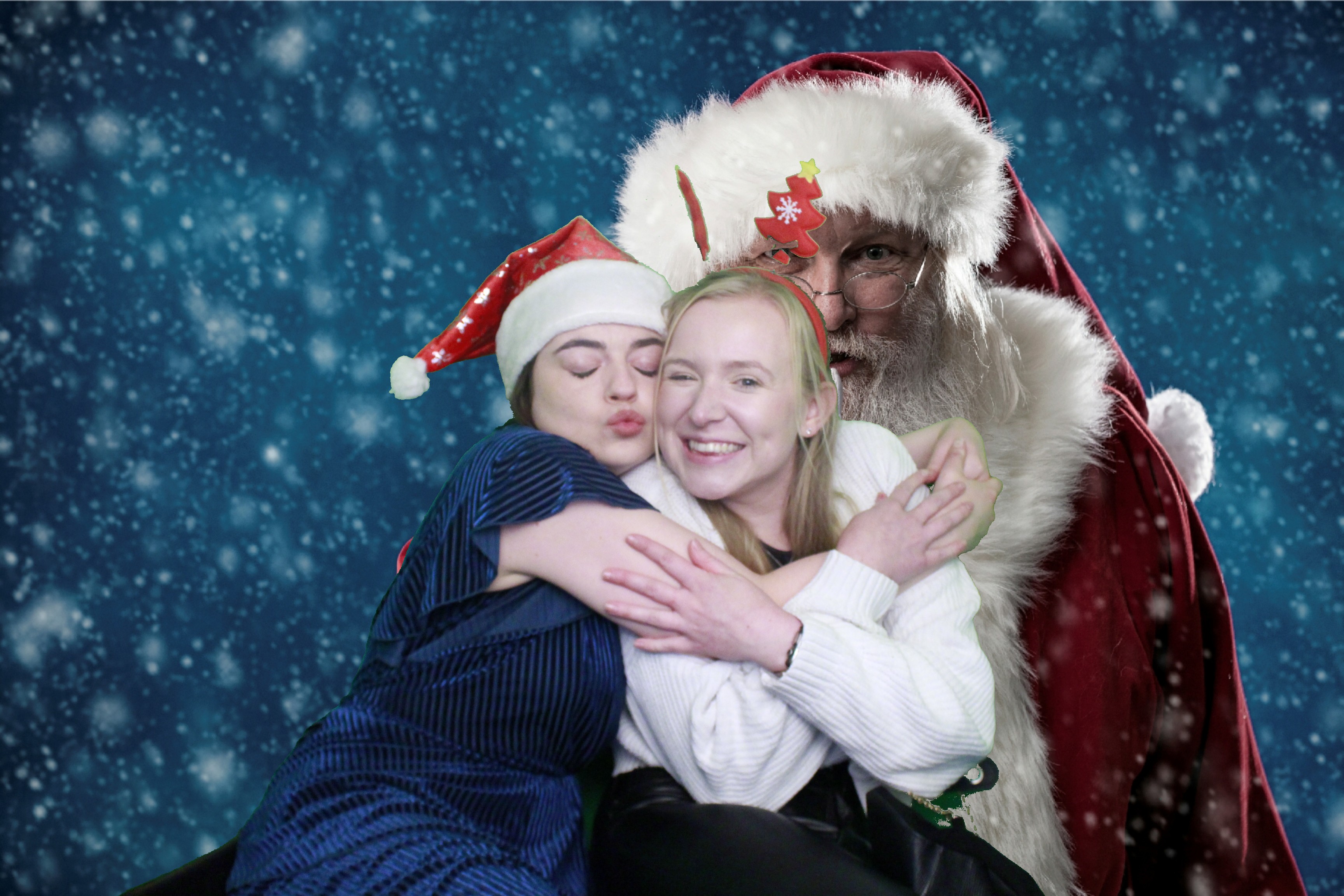 Waitrose Christams Party 2021 | View more photos from the event at gallery.myphotoboothexperience.co.uk/u/MyPhotoBoothExperienceLtd/Waitrose-Christams-Party-2021