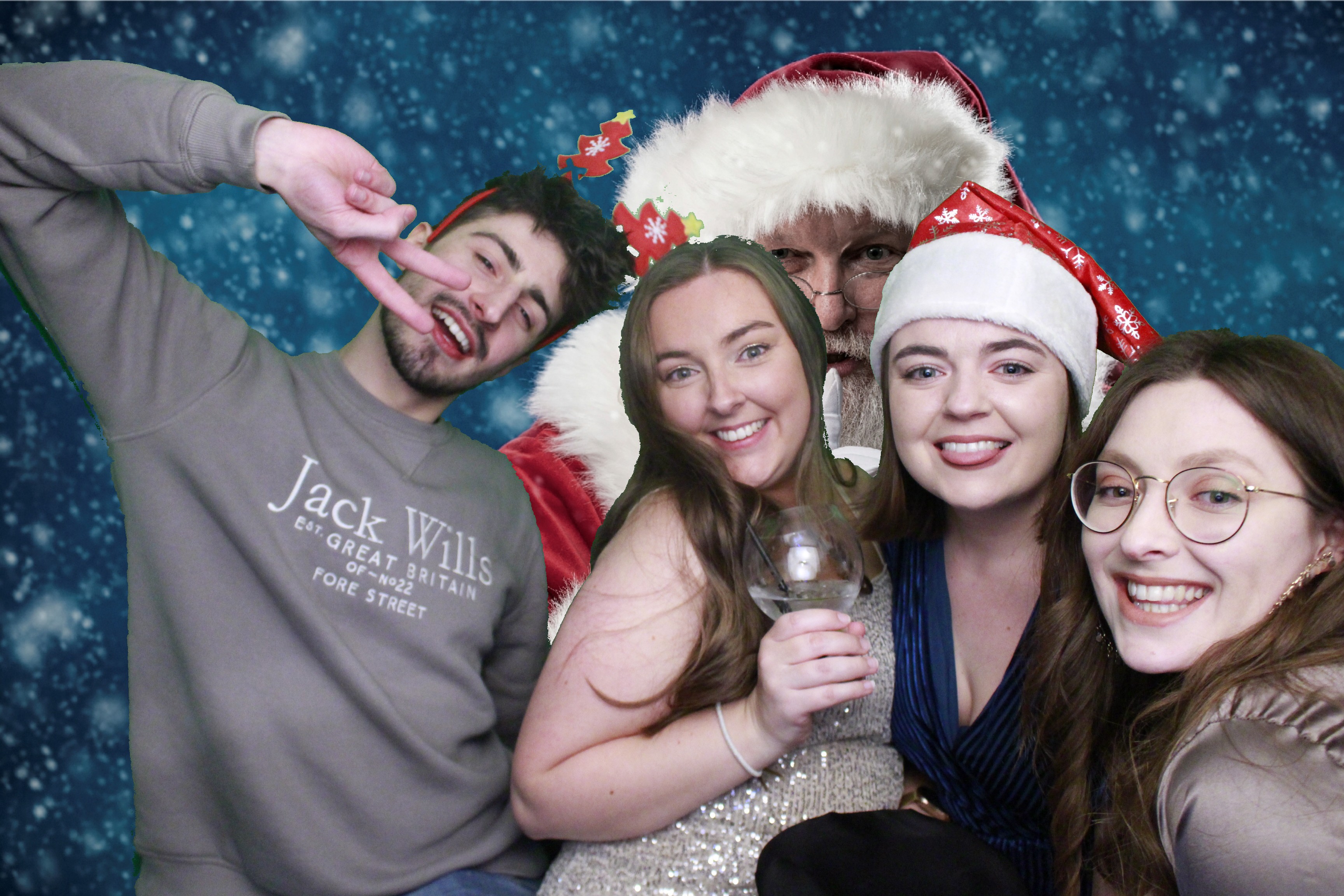 Waitrose Christams Party 2021 | View more photos from the event at gallery.myphotoboothexperience.co.uk/u/MyPhotoBoothExperienceLtd/Waitrose-Christams-Party-2021