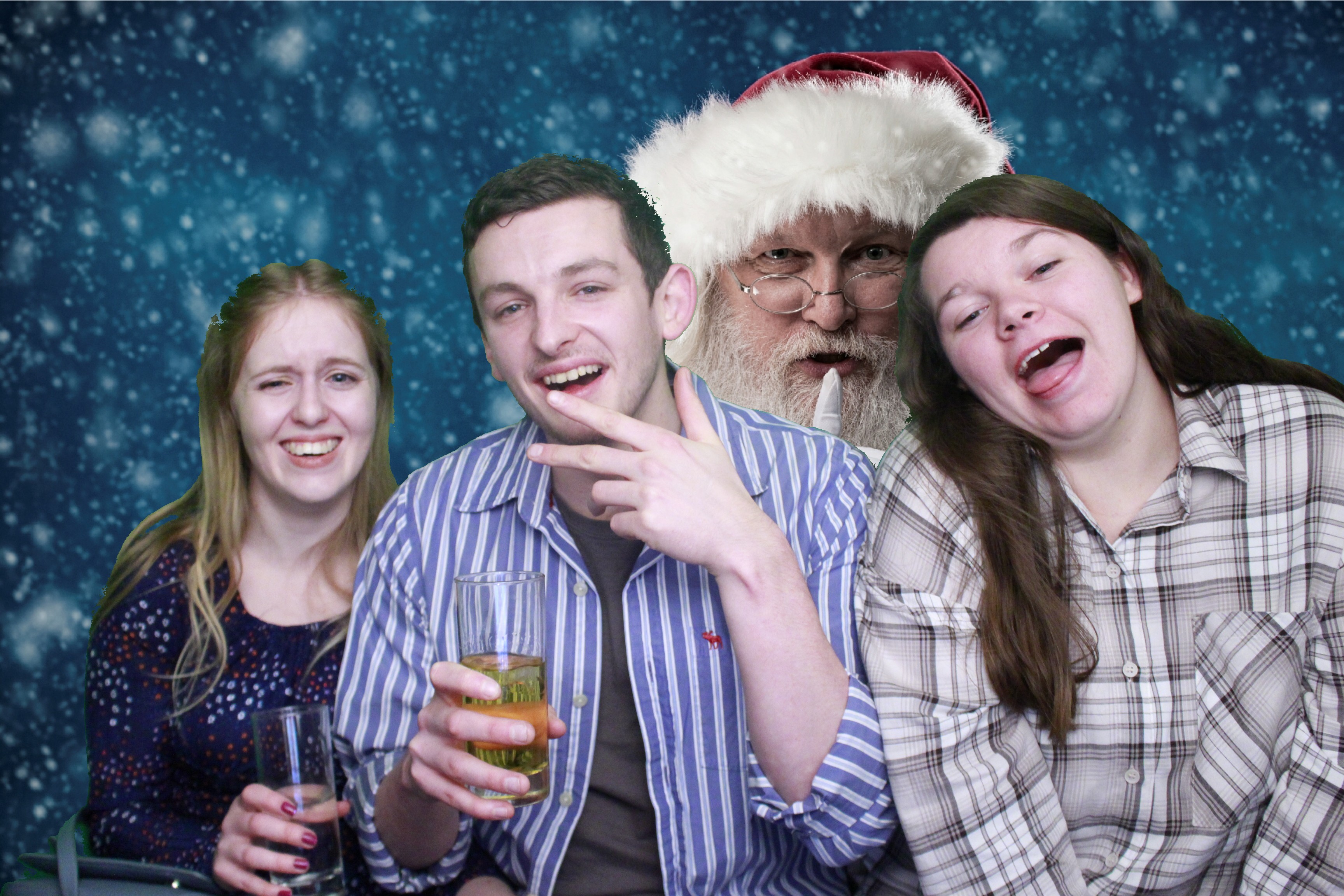 Waitrose Christams Party 2021 | View more photos from the event at gallery.myphotoboothexperience.co.uk/u/MyPhotoBoothExperienceLtd/Waitrose-Christams-Party-2021