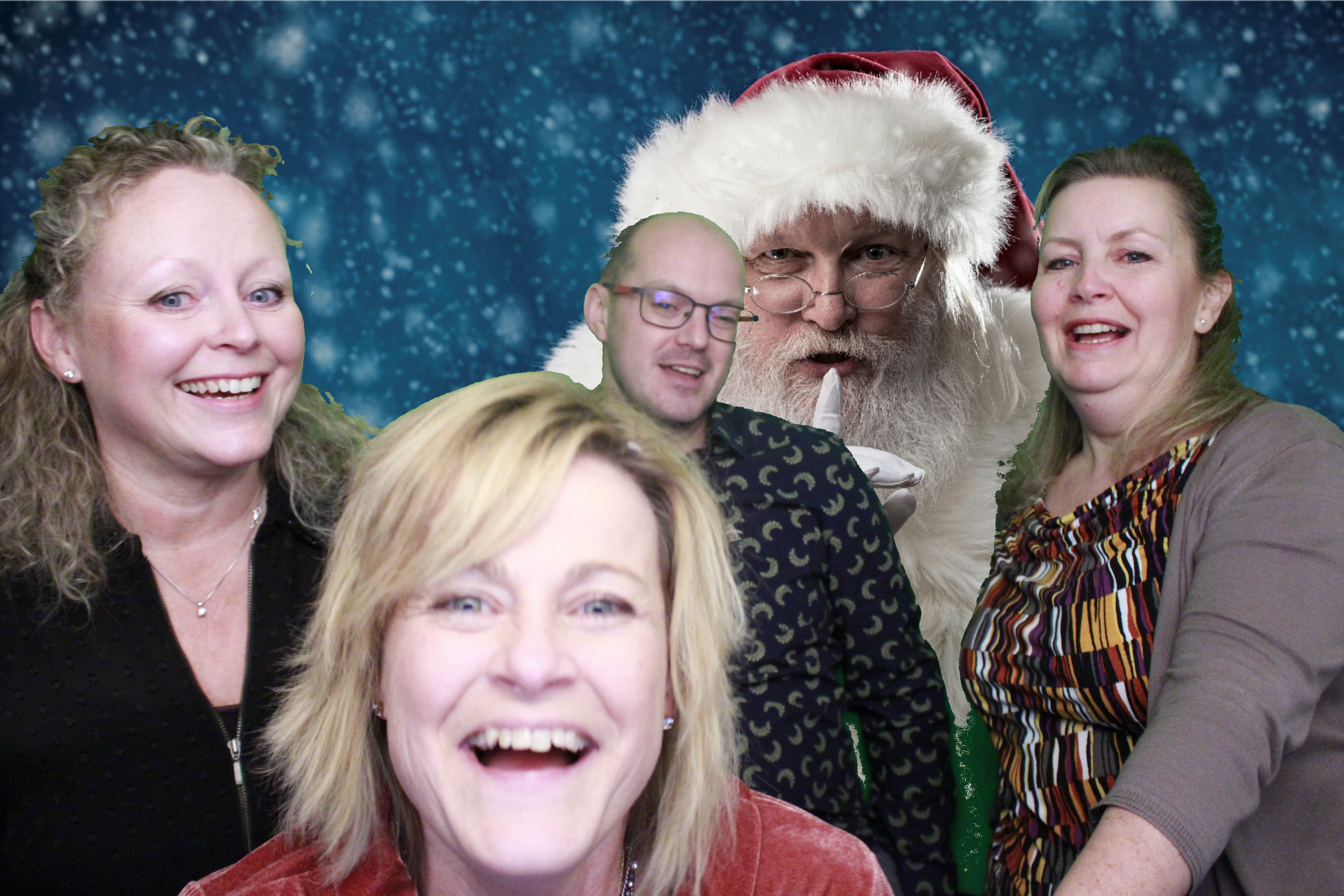 Waitrose Christams Party 2021 | View more photos from the event at gallery.myphotoboothexperience.co.uk/u/MyPhotoBoothExperienceLtd/Waitrose-Christams-Party-2021
