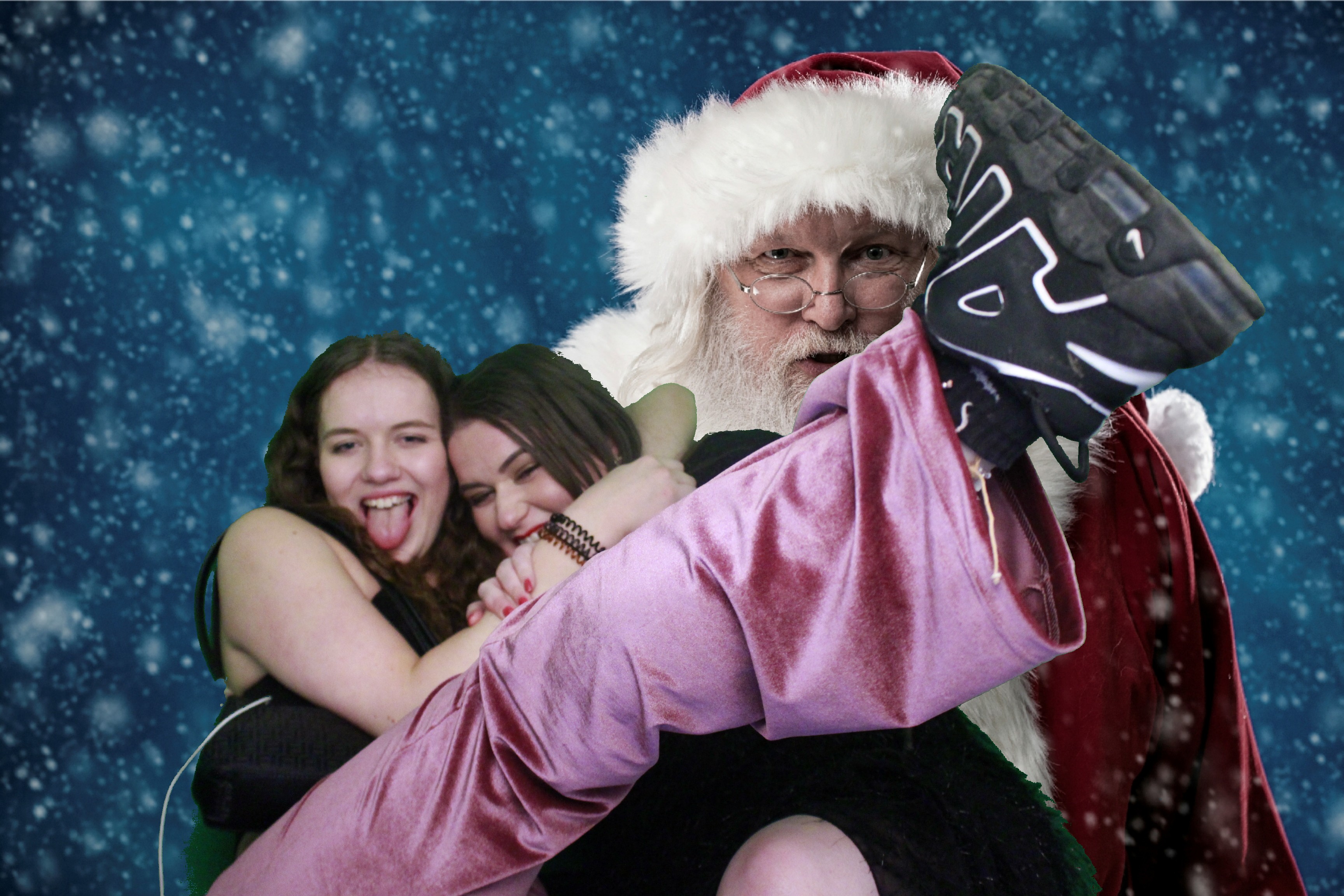 Waitrose Christams Party 2021 | View more photos from the event at gallery.myphotoboothexperience.co.uk/u/MyPhotoBoothExperienceLtd/Waitrose-Christams-Party-2021